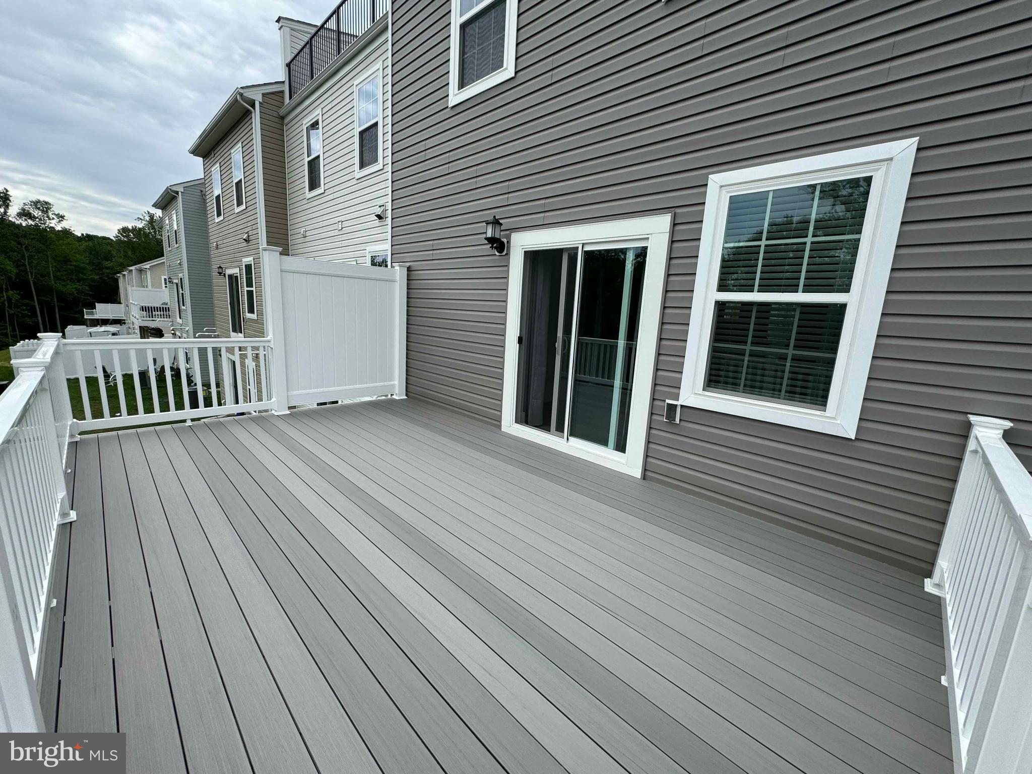 THE WOODS AT MYRTLE POINT - Residential Lease