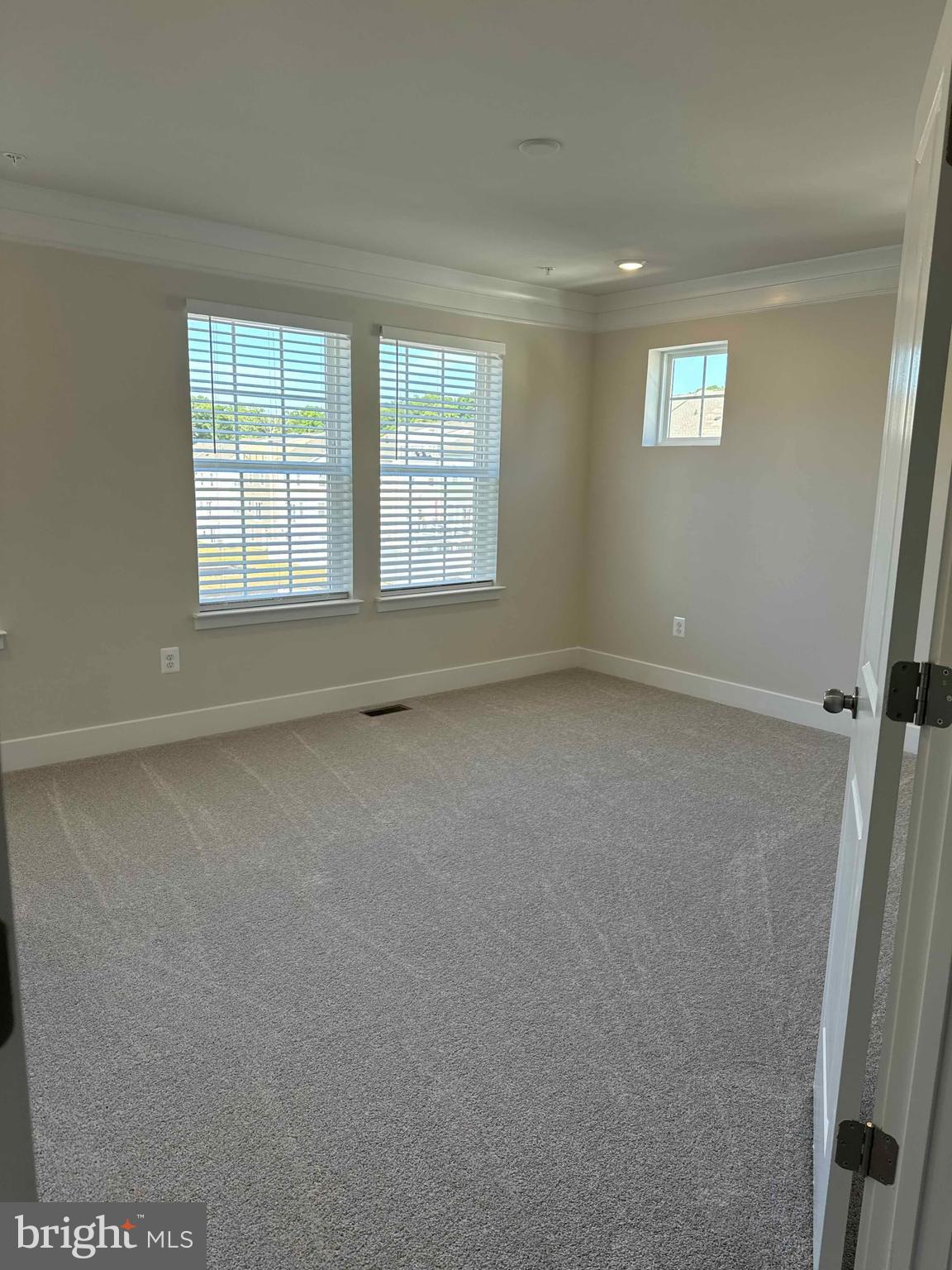 THE WOODS AT MYRTLE POINT - Residential Lease