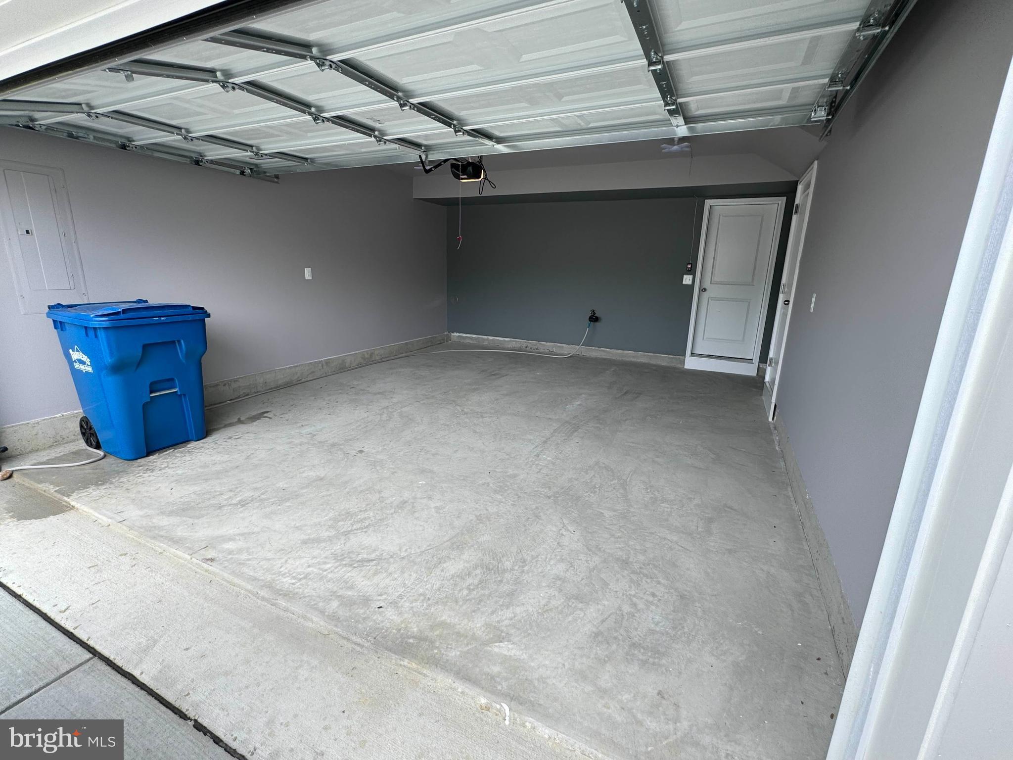 THE WOODS AT MYRTLE POINT - Residential Lease