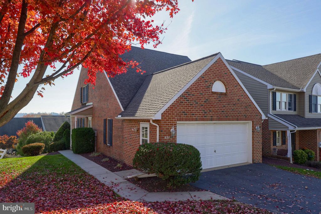 Photo of 451 Hillside Drive, MOUNTVILLE, PA 17554 (MLS # PALA2059432)