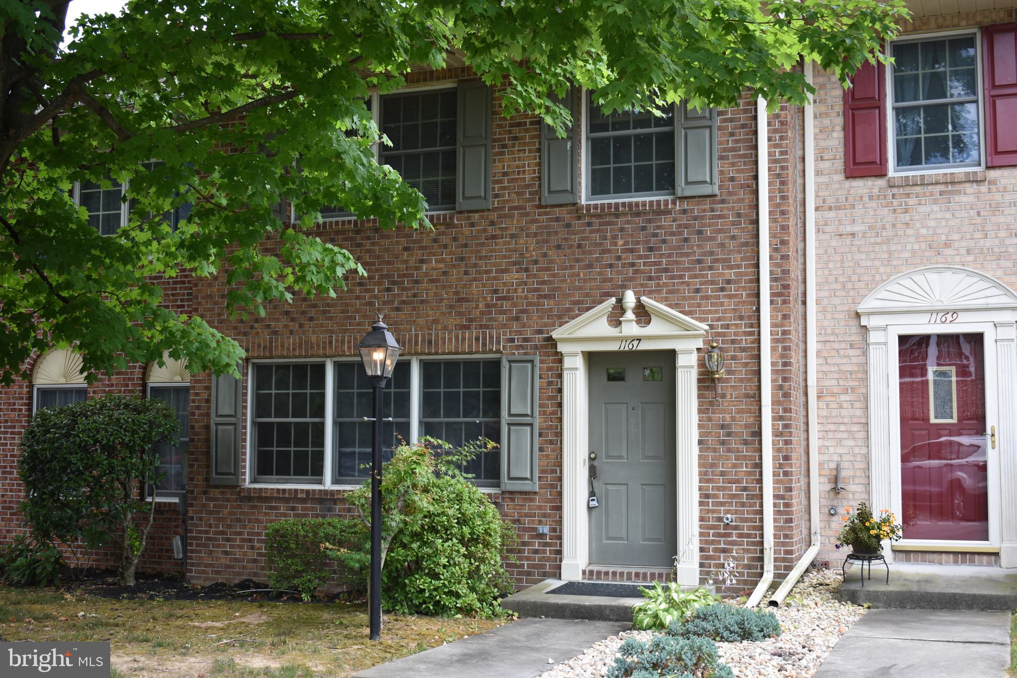 NORTH GATE TOWNE HOMES - Residential Lease