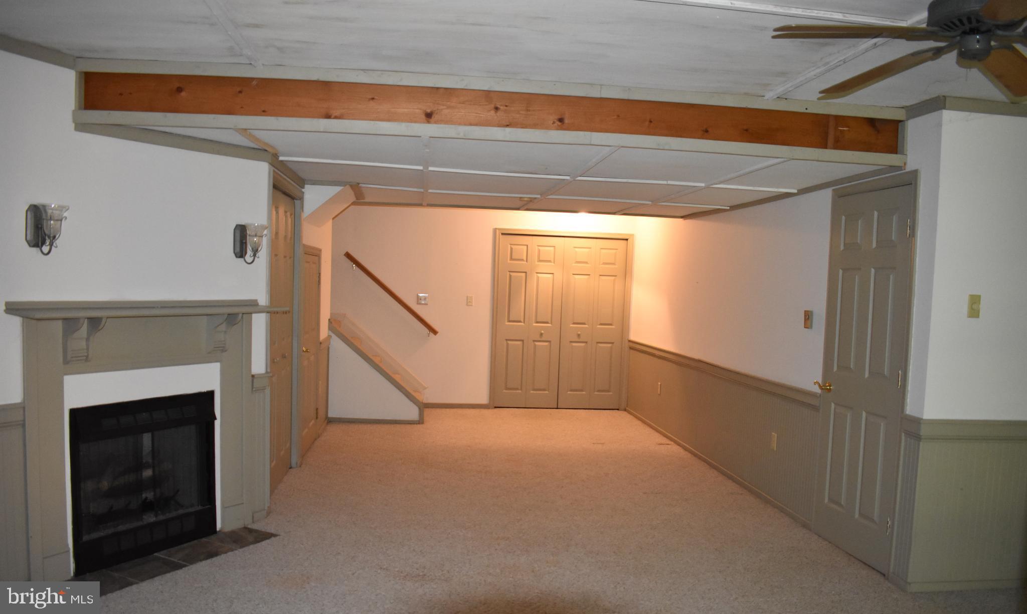 NORTH GATE TOWNE HOMES - Residential Lease