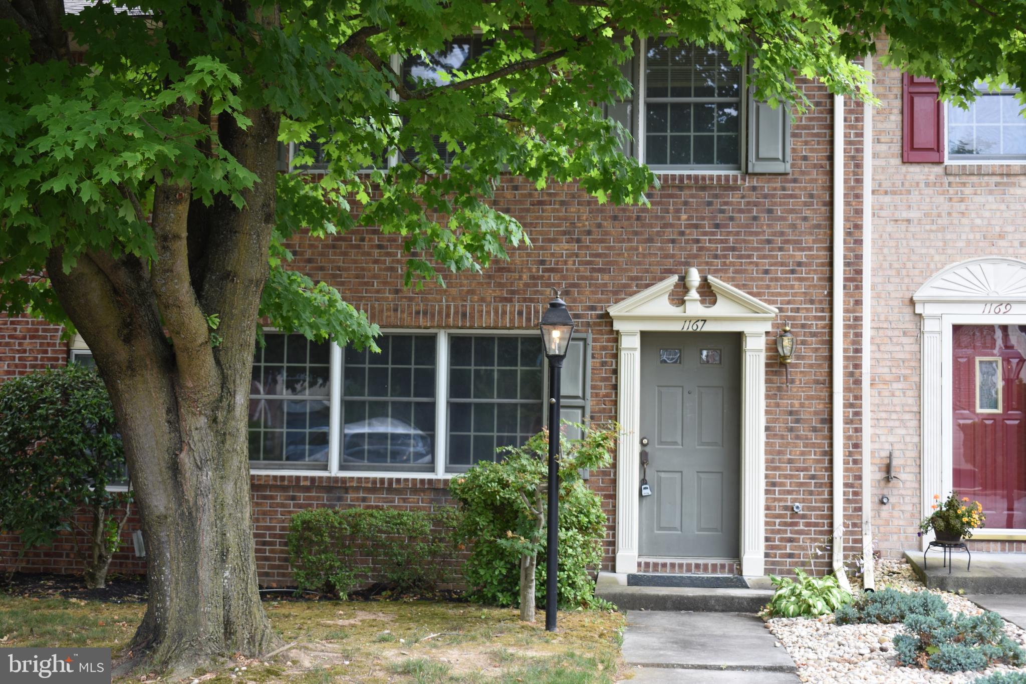 NORTH GATE TOWNE HOMES - Residential Lease