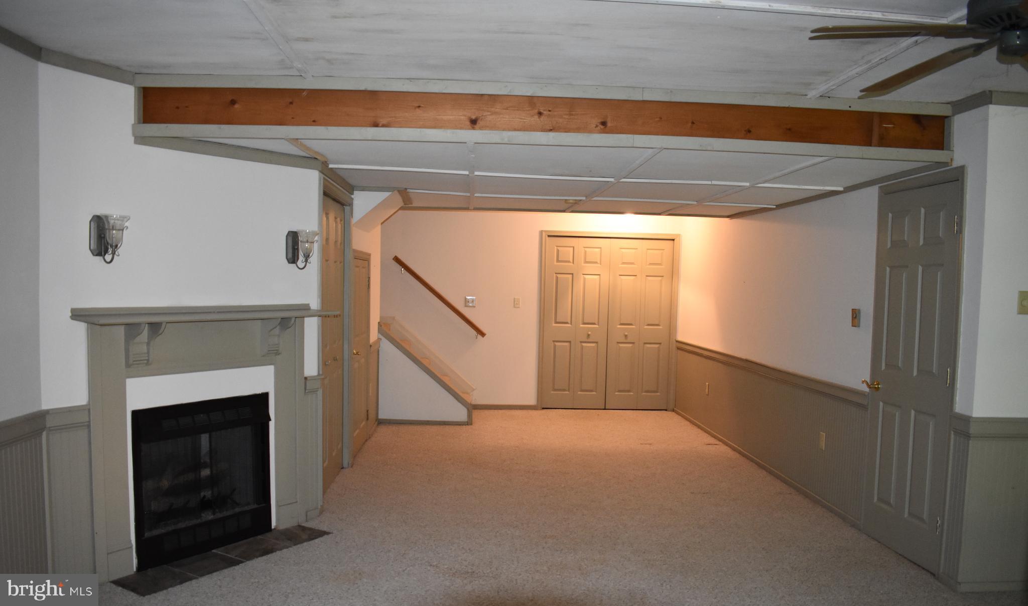 NORTH GATE TOWNE HOMES - Residential Lease