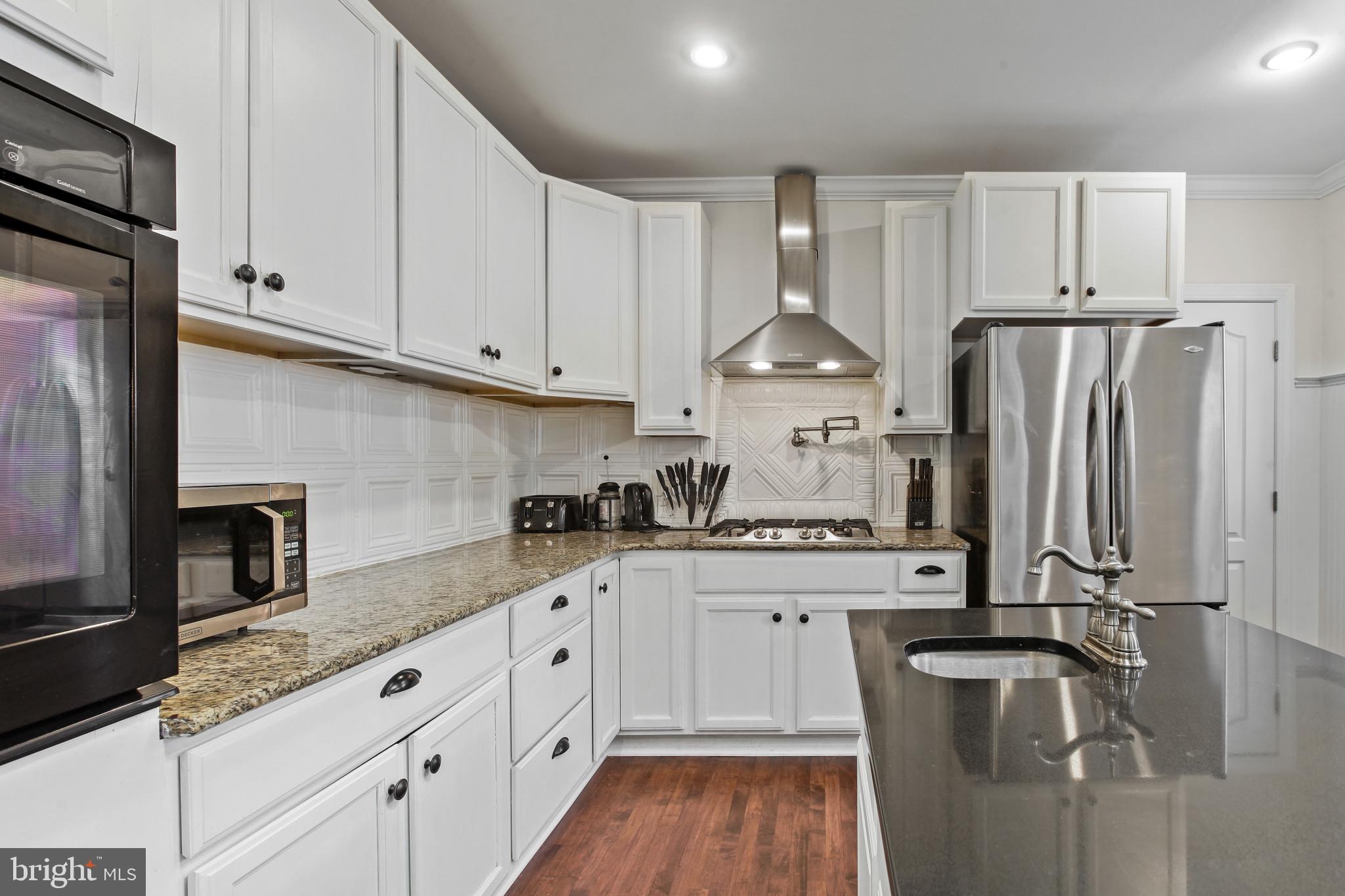 HIGHLANDTOWN - Residential