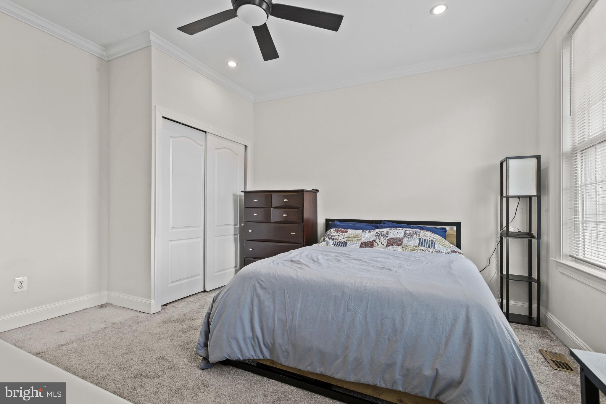 HIGHLANDTOWN - Residential