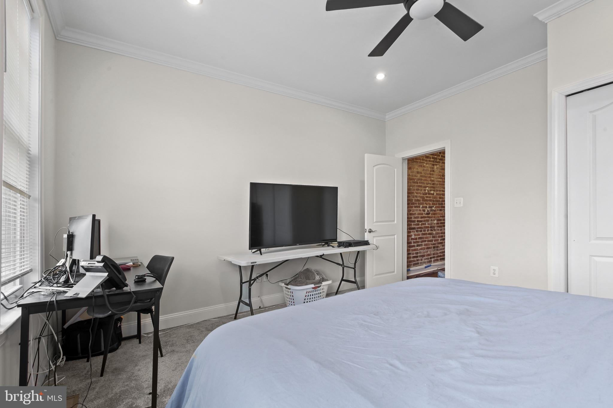 HIGHLANDTOWN - Residential