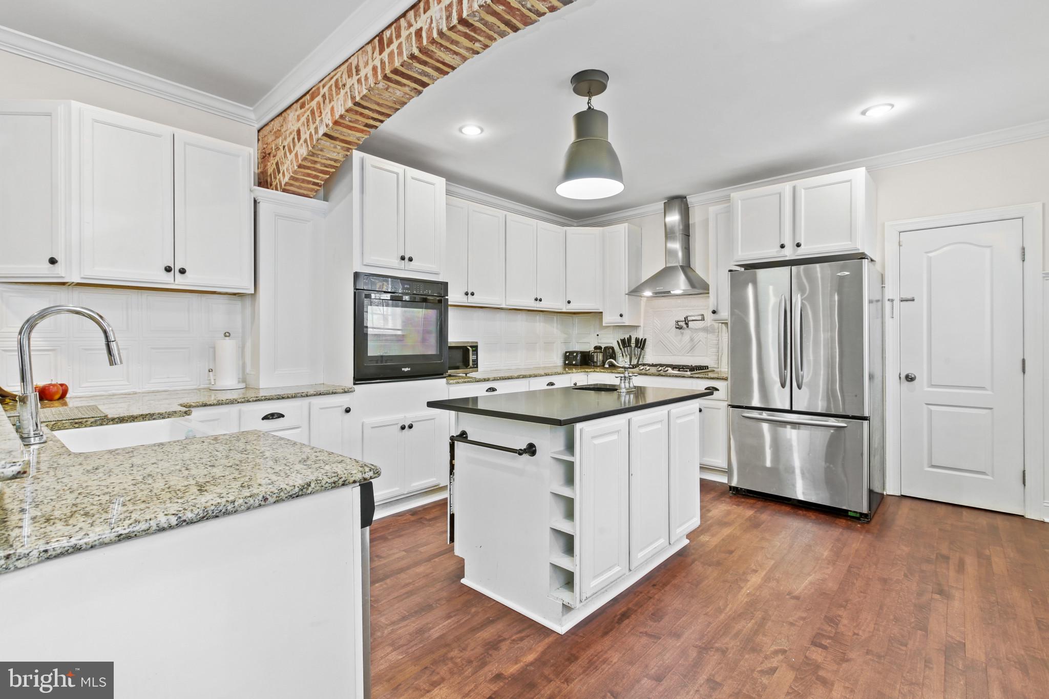 HIGHLANDTOWN - Residential