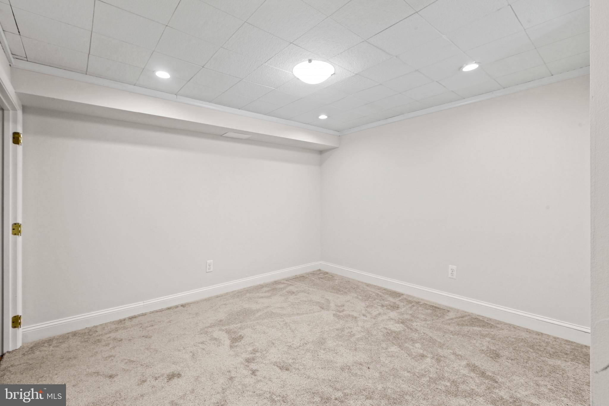 HIGHLANDTOWN - Residential