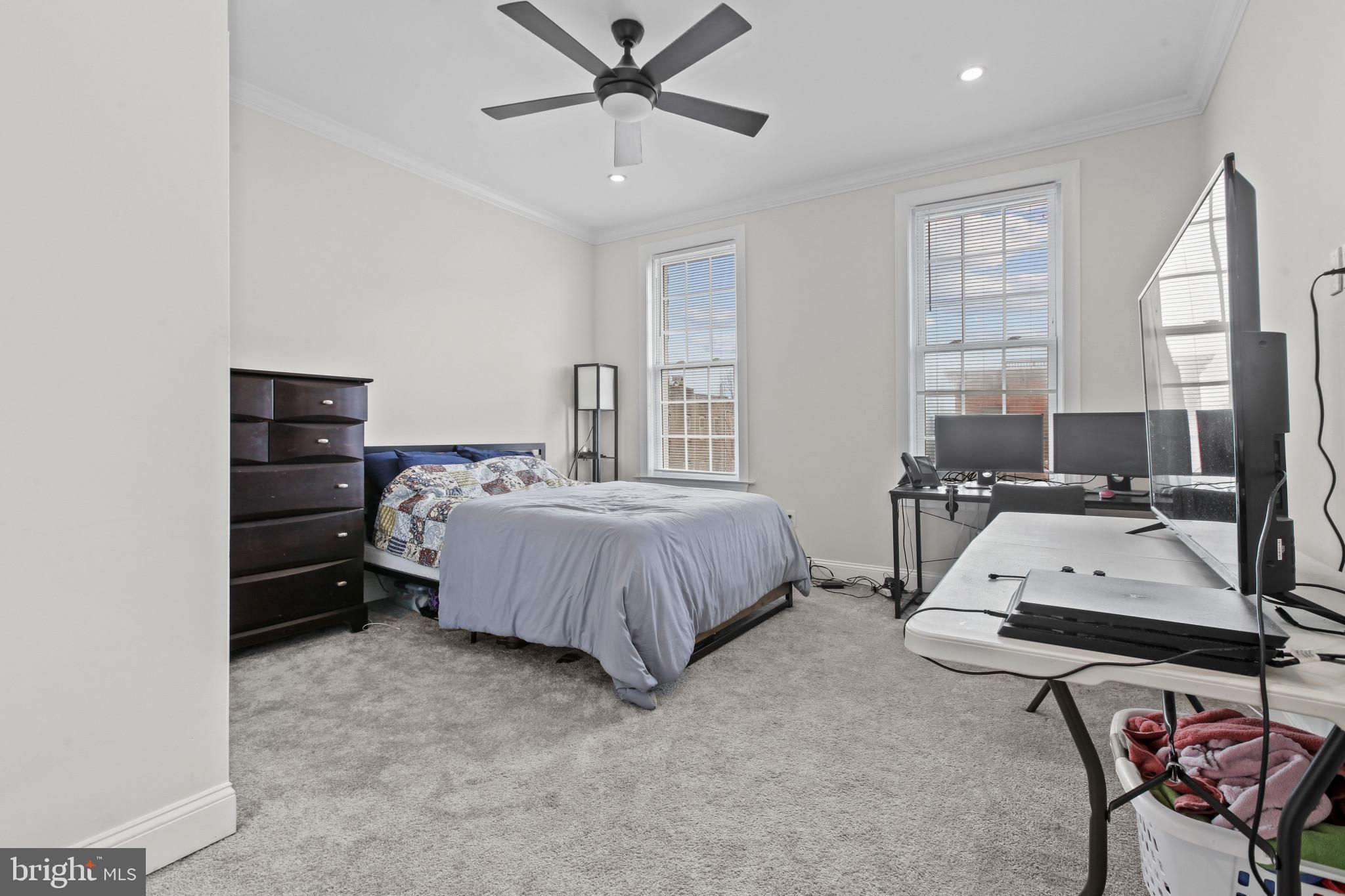 HIGHLANDTOWN - Residential