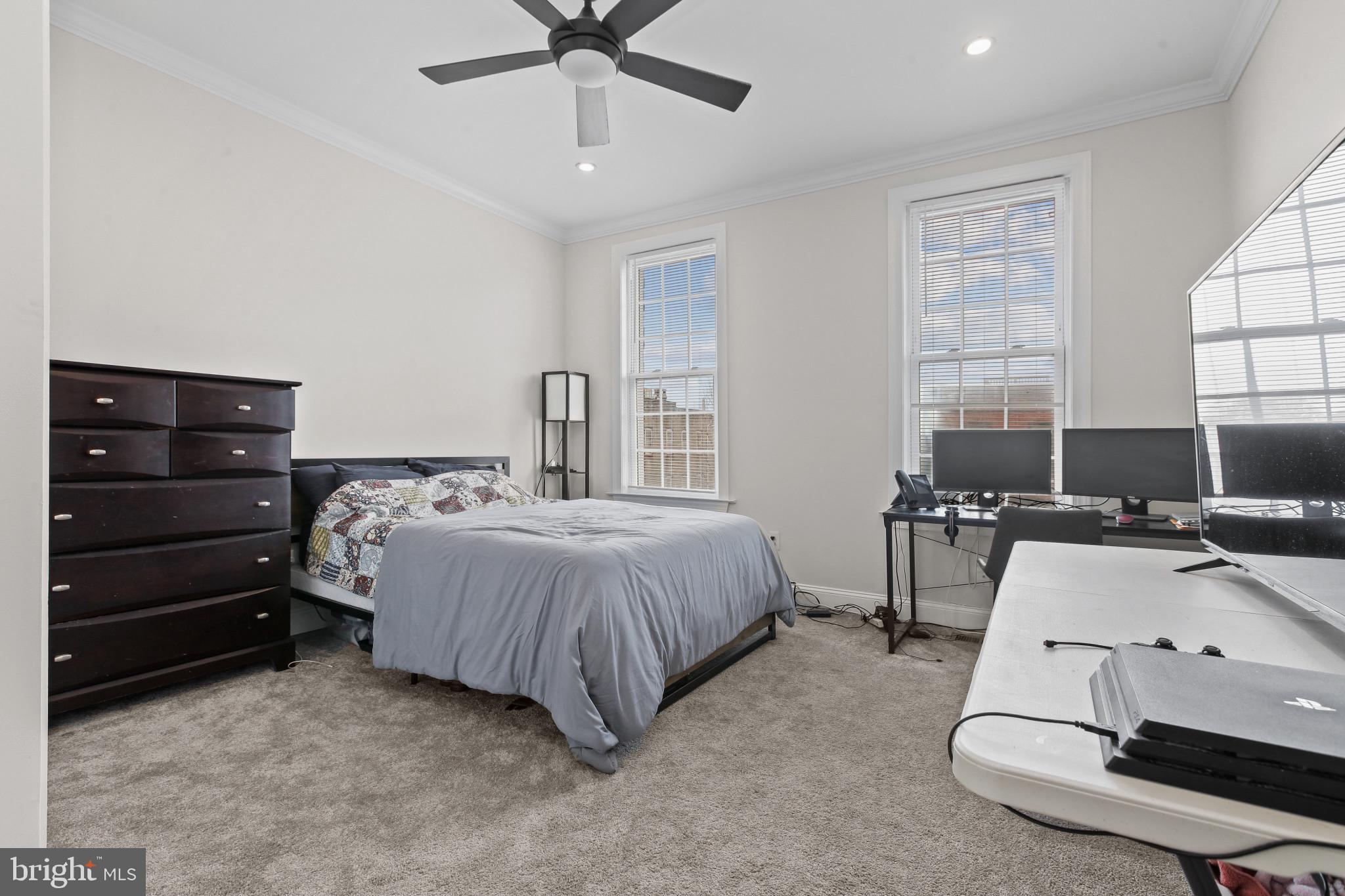 HIGHLANDTOWN - Residential