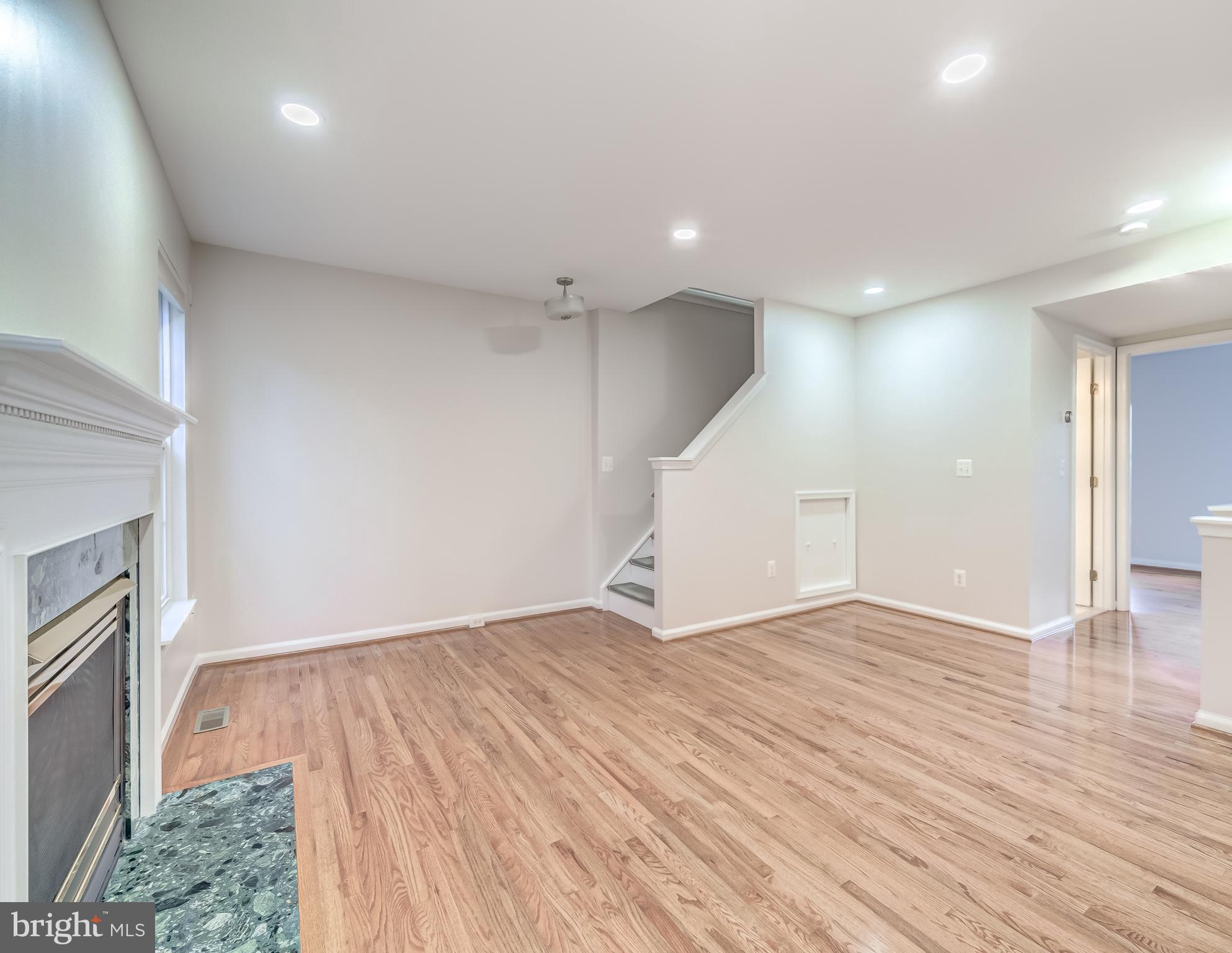 CEDAR LAKES - Residential Lease