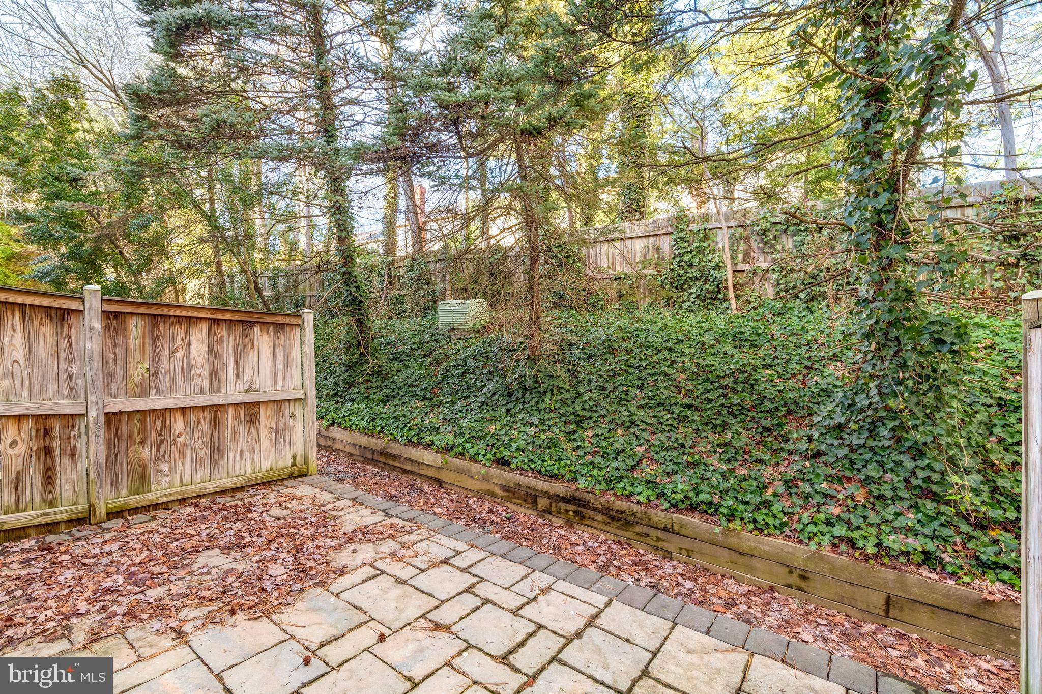 CEDAR LAKES - Residential Lease