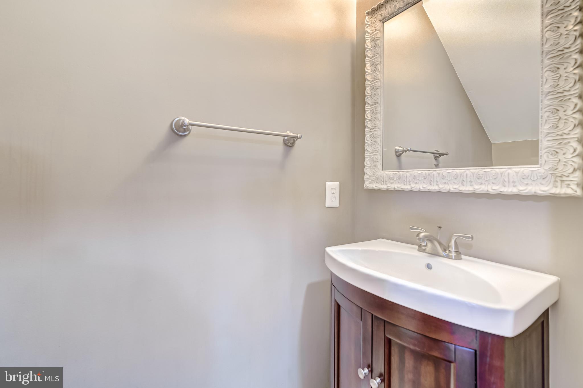 CEDAR LAKES - Residential Lease