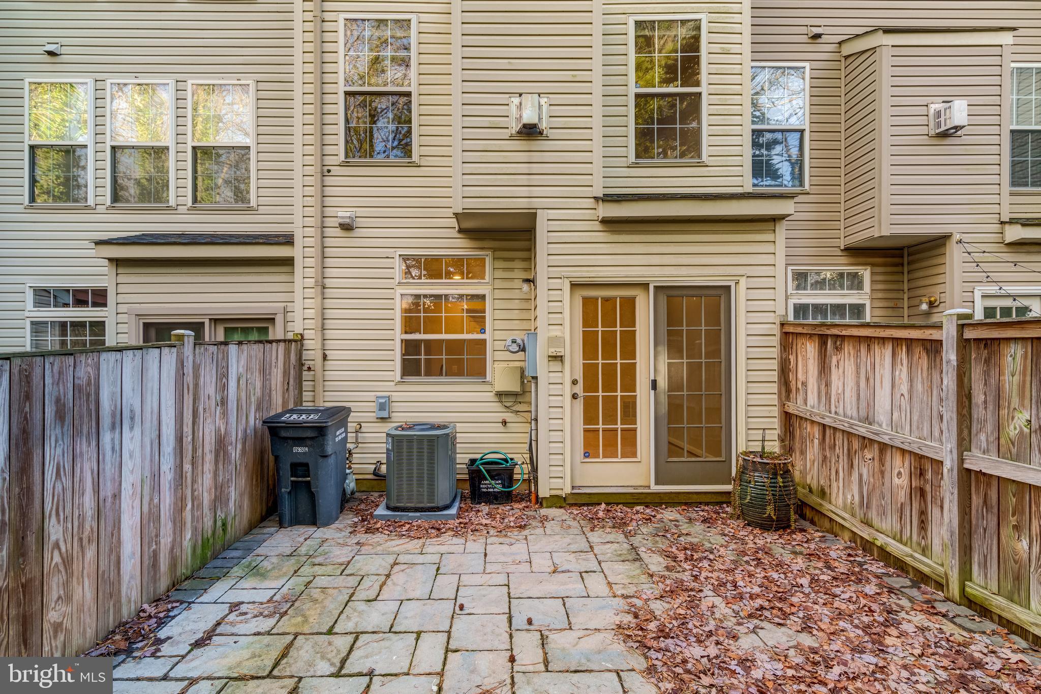 CEDAR LAKES - Residential Lease