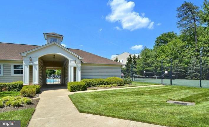 CEDAR LAKES - Residential Lease