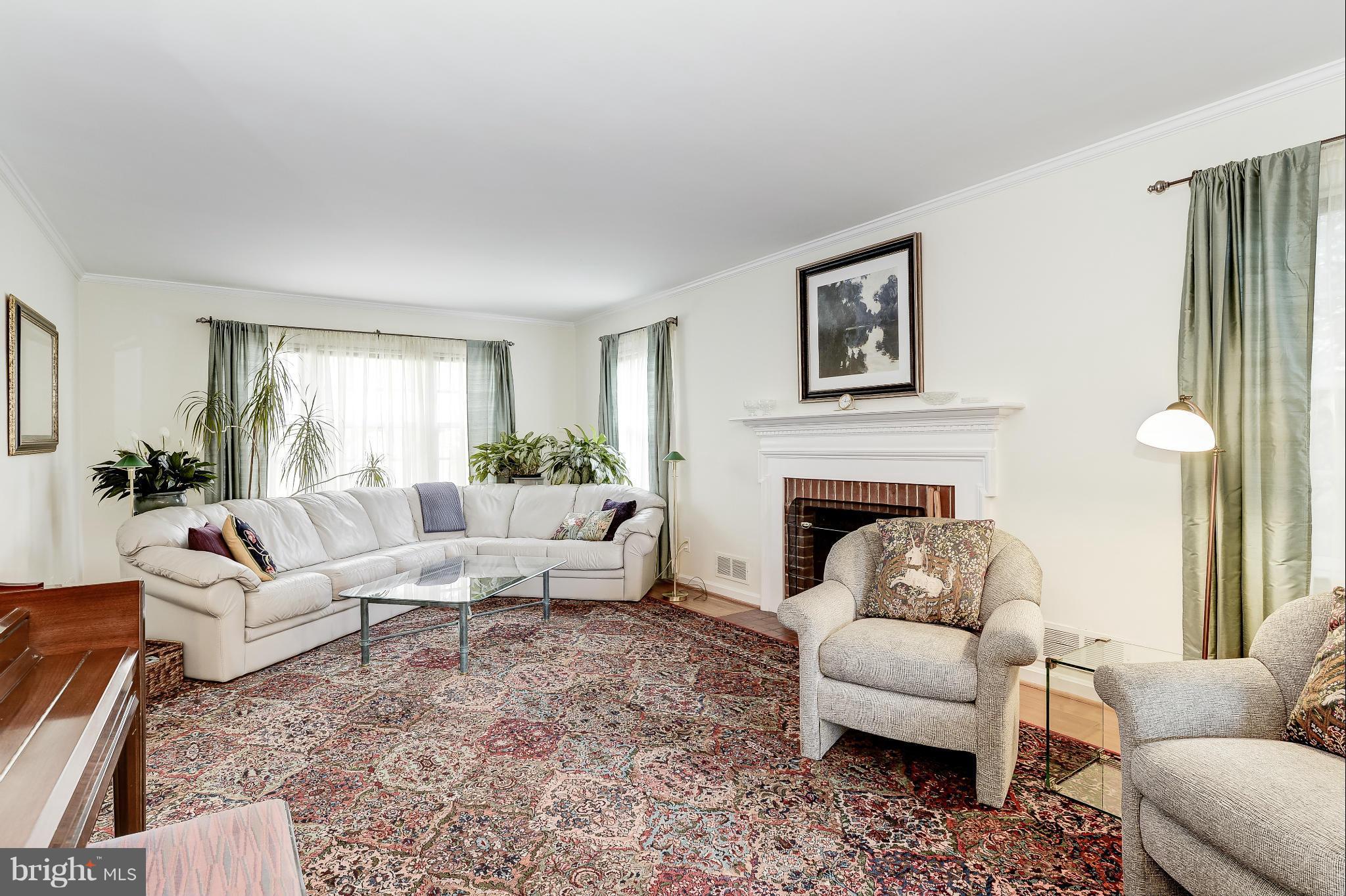 LOCUST HILL ESTATES - Residential