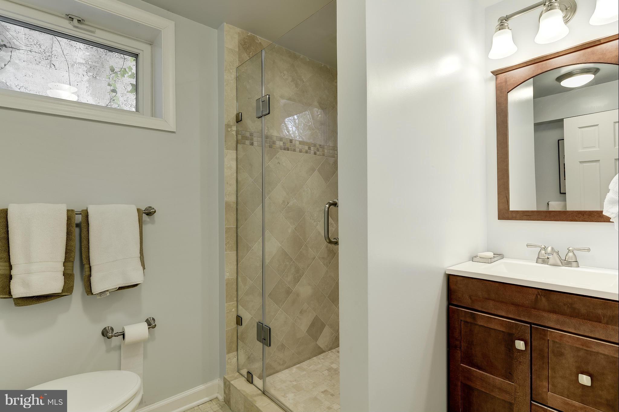 LOCUST HILL ESTATES - Residential