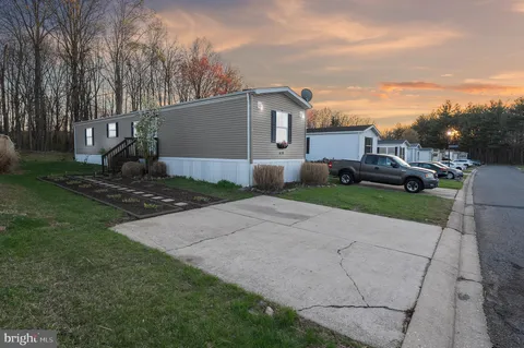 MLS: MDHR2041832
