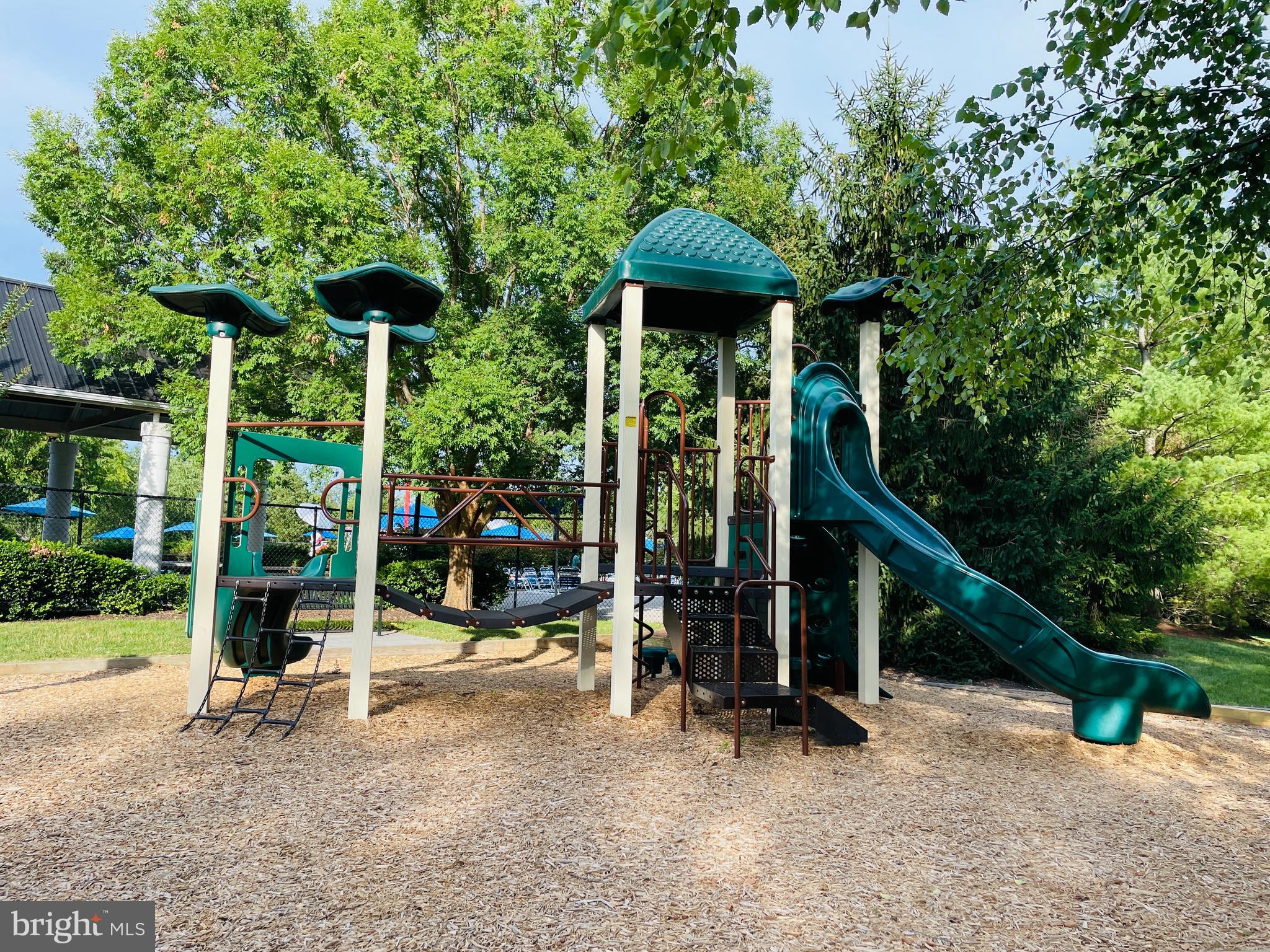 BROADLANDS - Residential