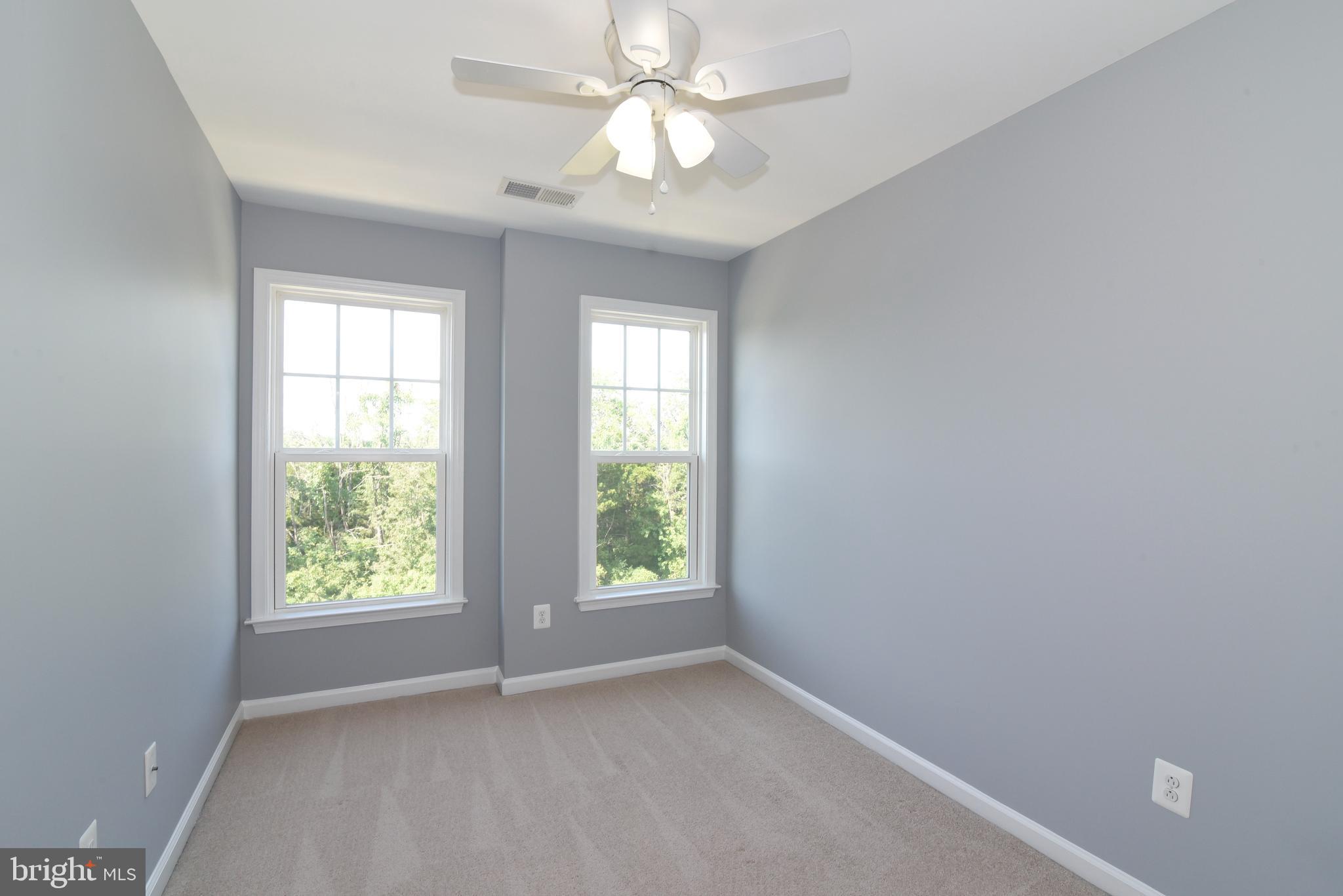 BROADLANDS - Residential