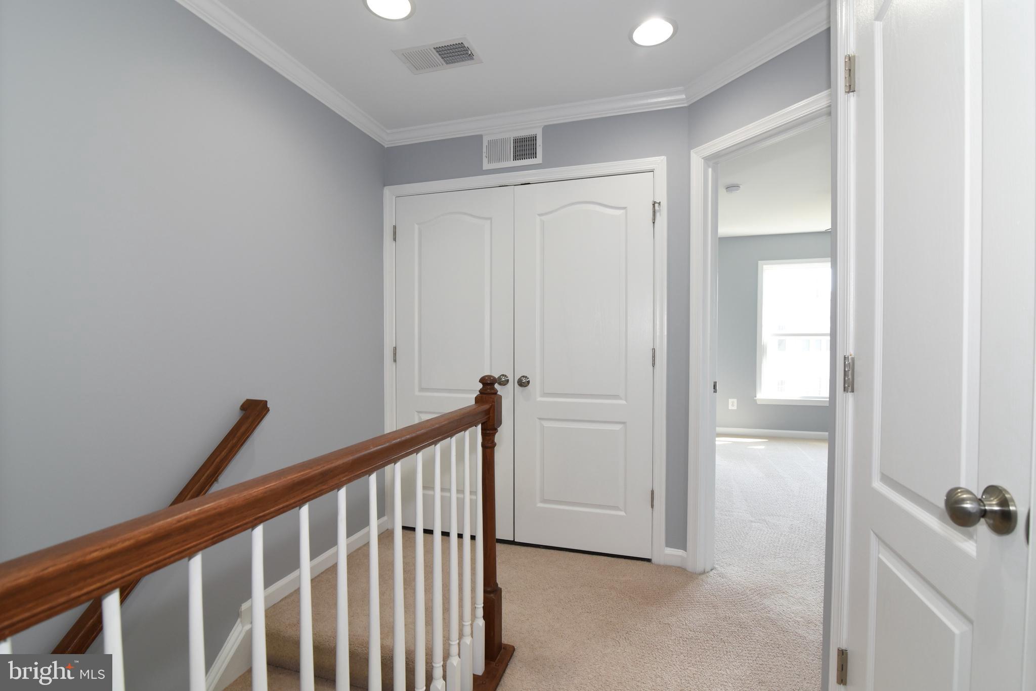 BROADLANDS - Residential