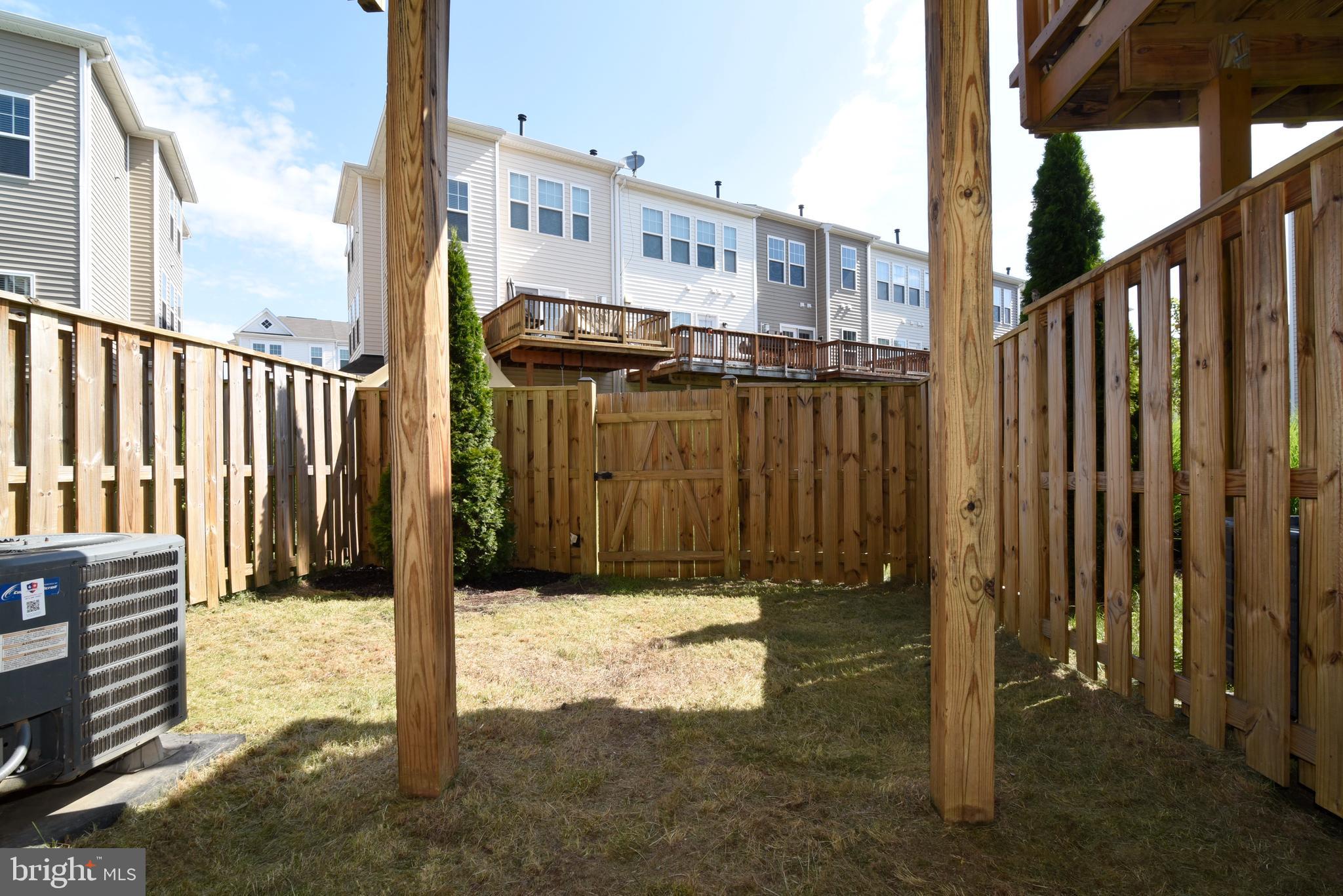 BROADLANDS - Residential