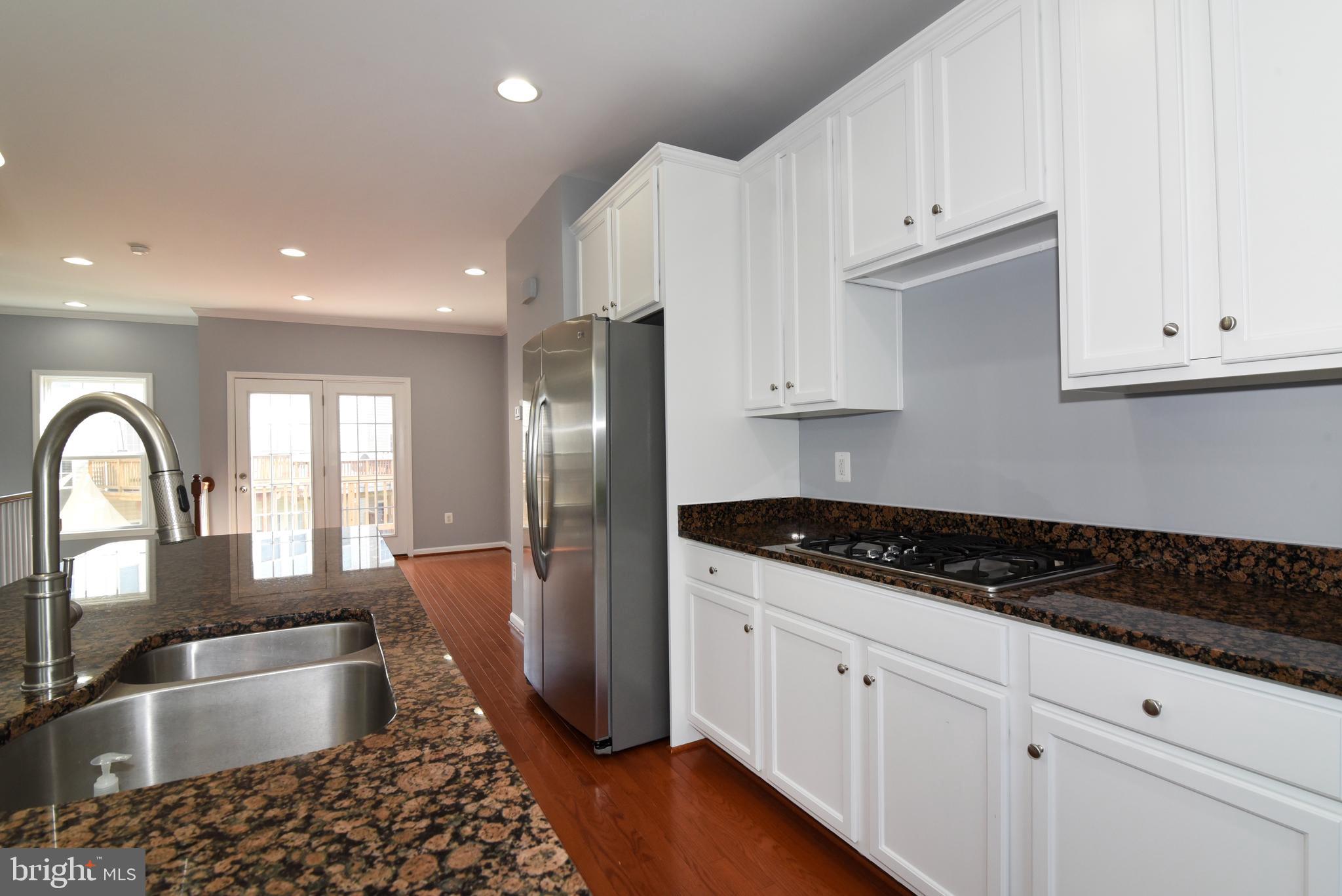 BROADLANDS - Residential