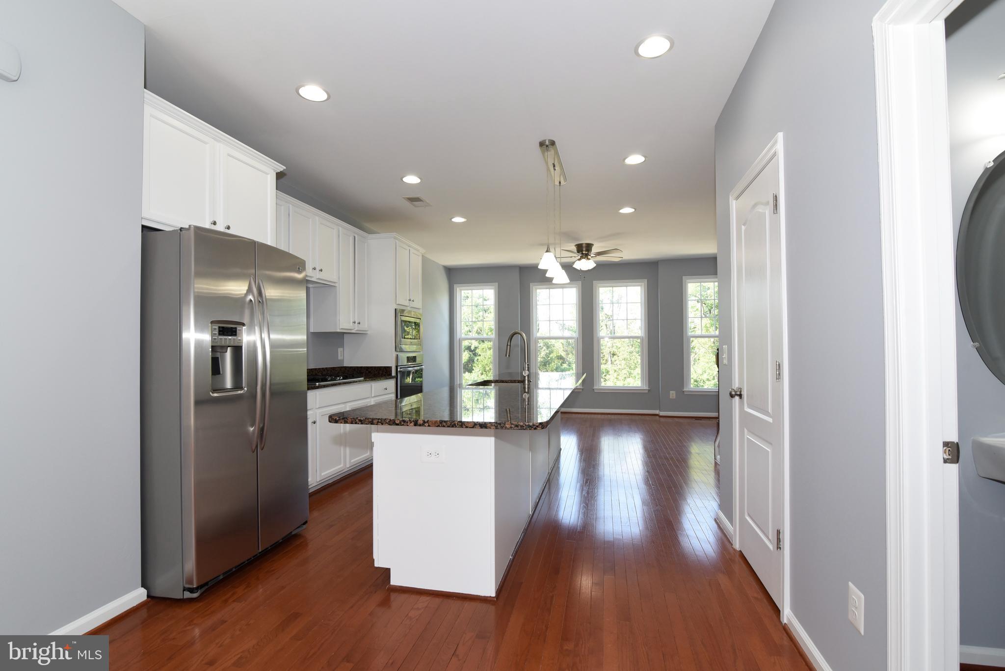 BROADLANDS - Residential