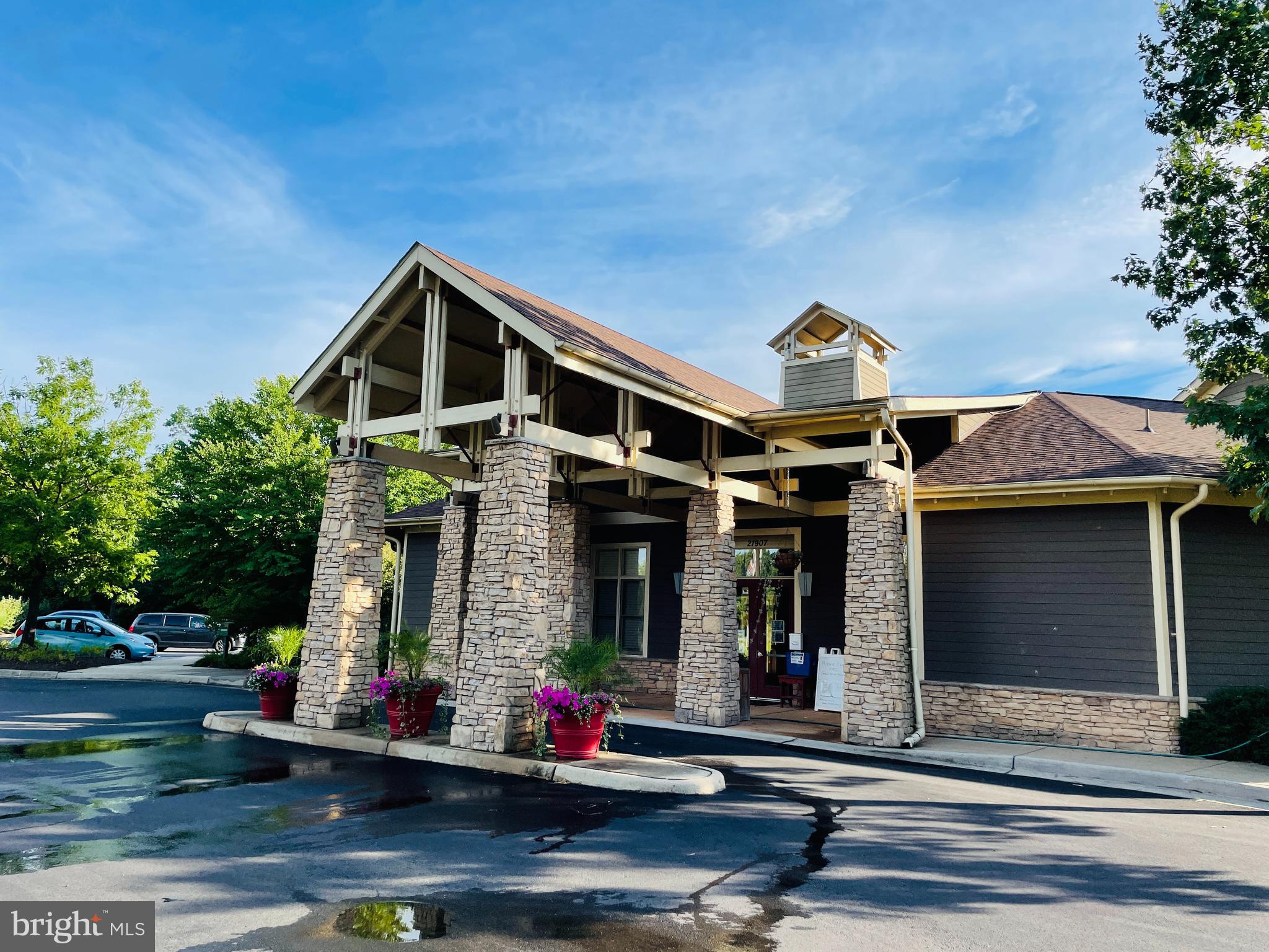 BROADLANDS - Residential