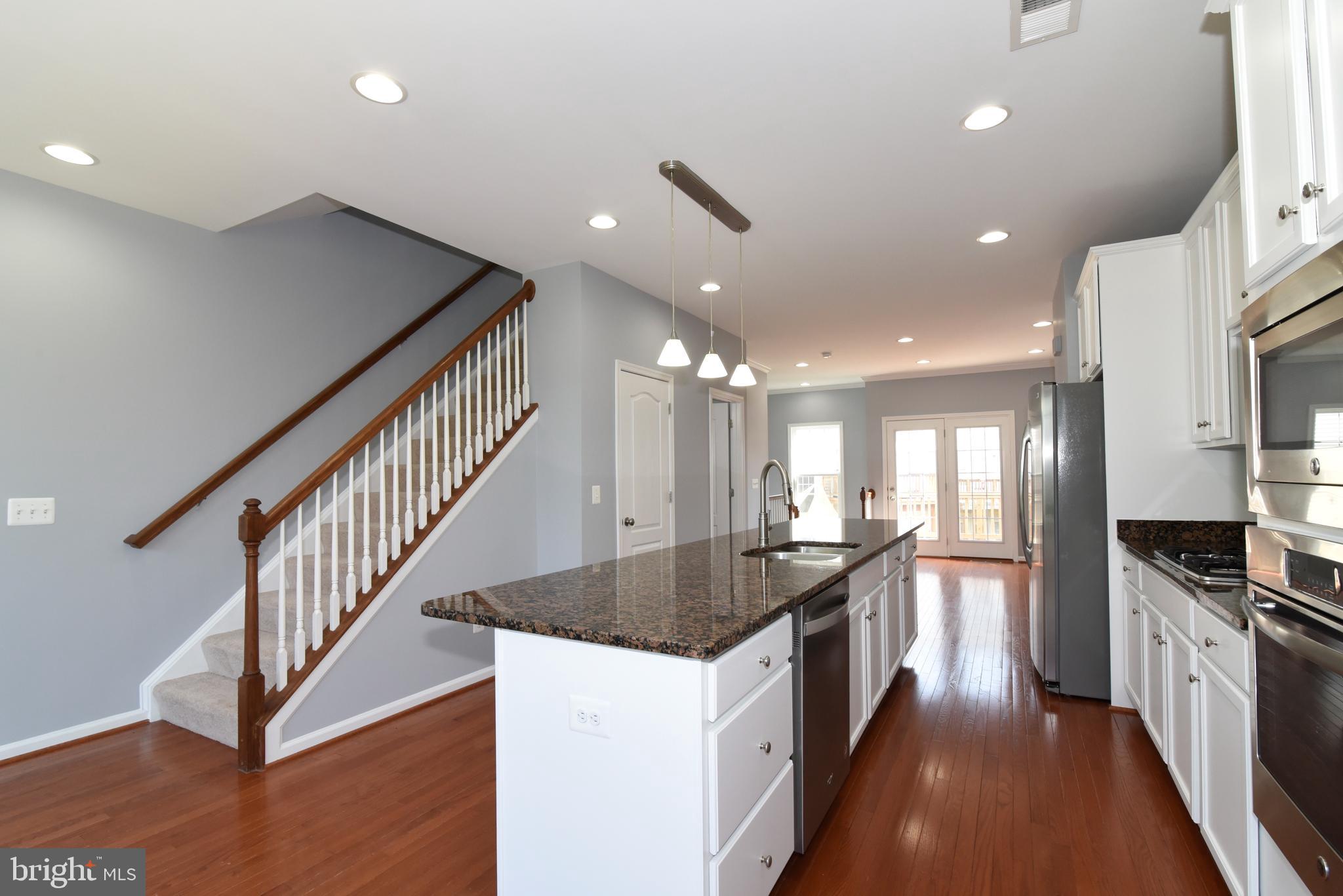 BROADLANDS - Residential