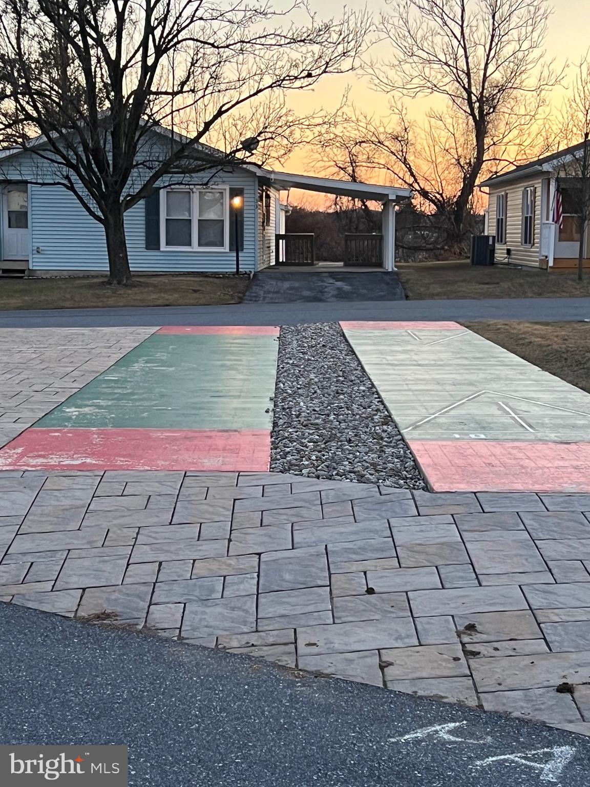 WESTVIEW TERRACE - Residential