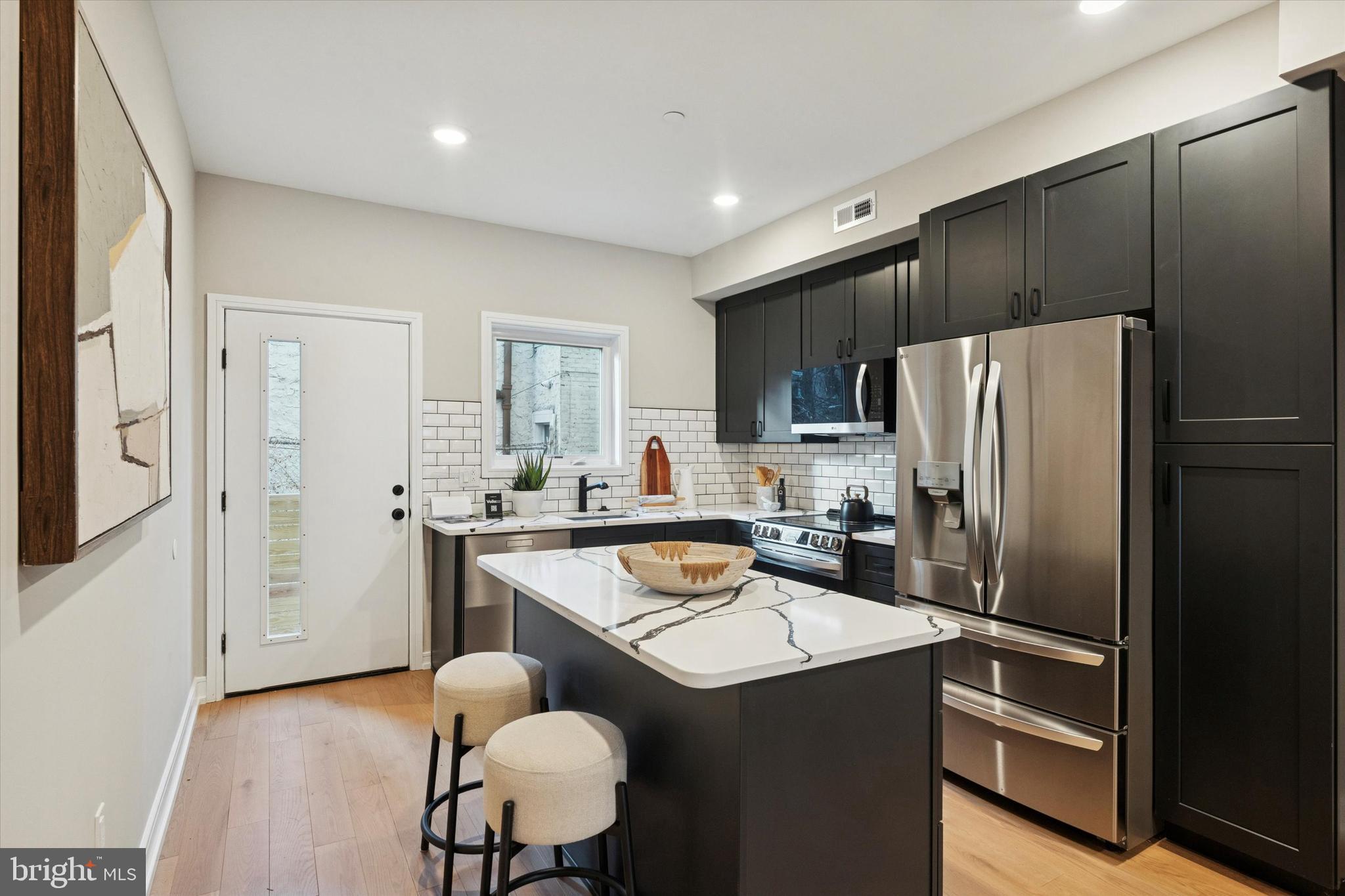 SOUTH KENSINGTON - Residential