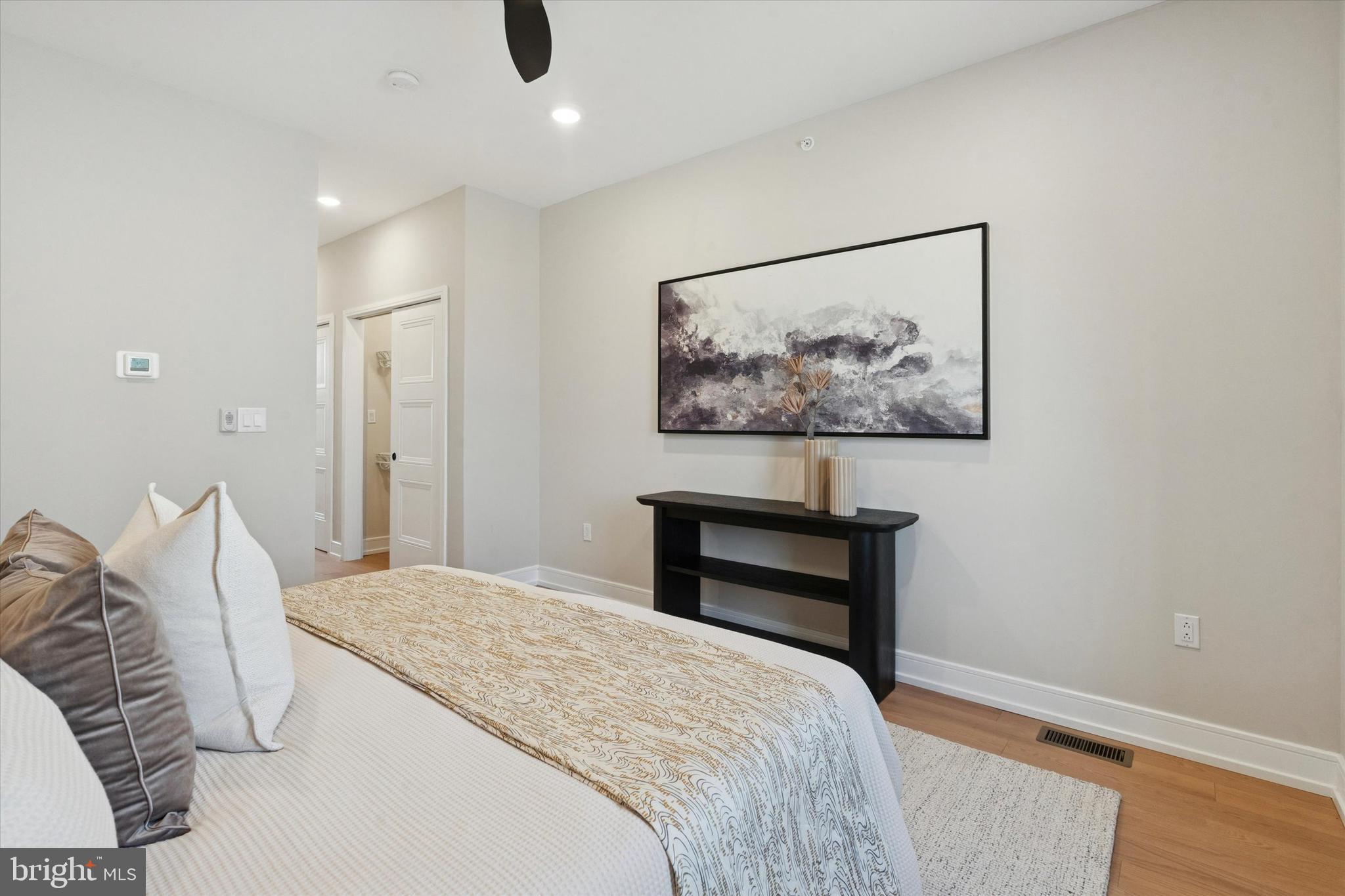 SOUTH KENSINGTON - Residential