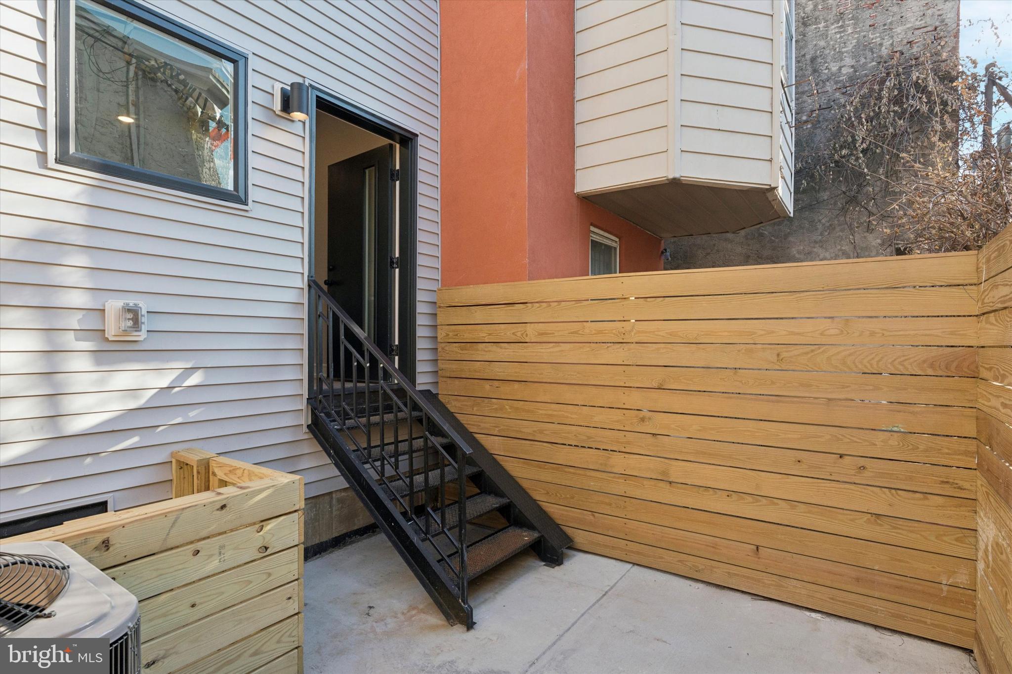 SOUTH KENSINGTON - Residential