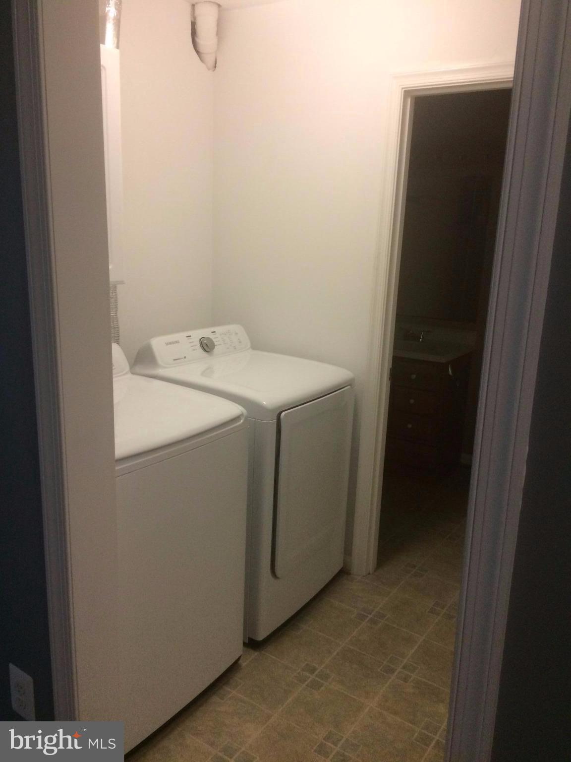 SHEFFIELD MANOR - Residential Lease