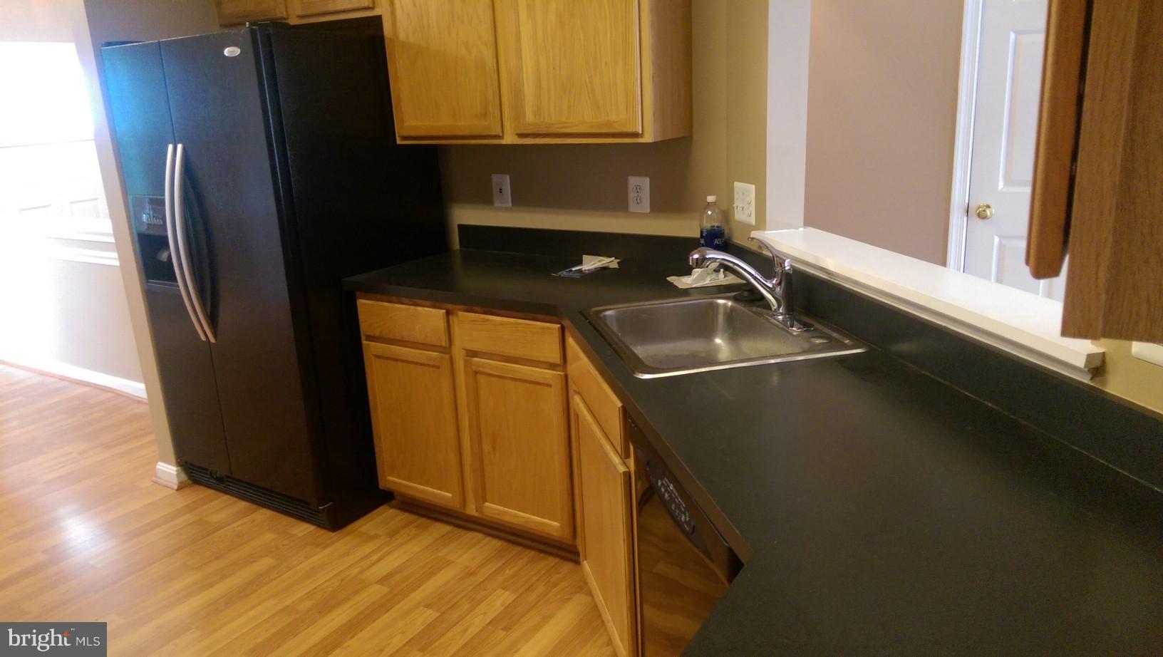 SHEFFIELD MANOR - Residential Lease