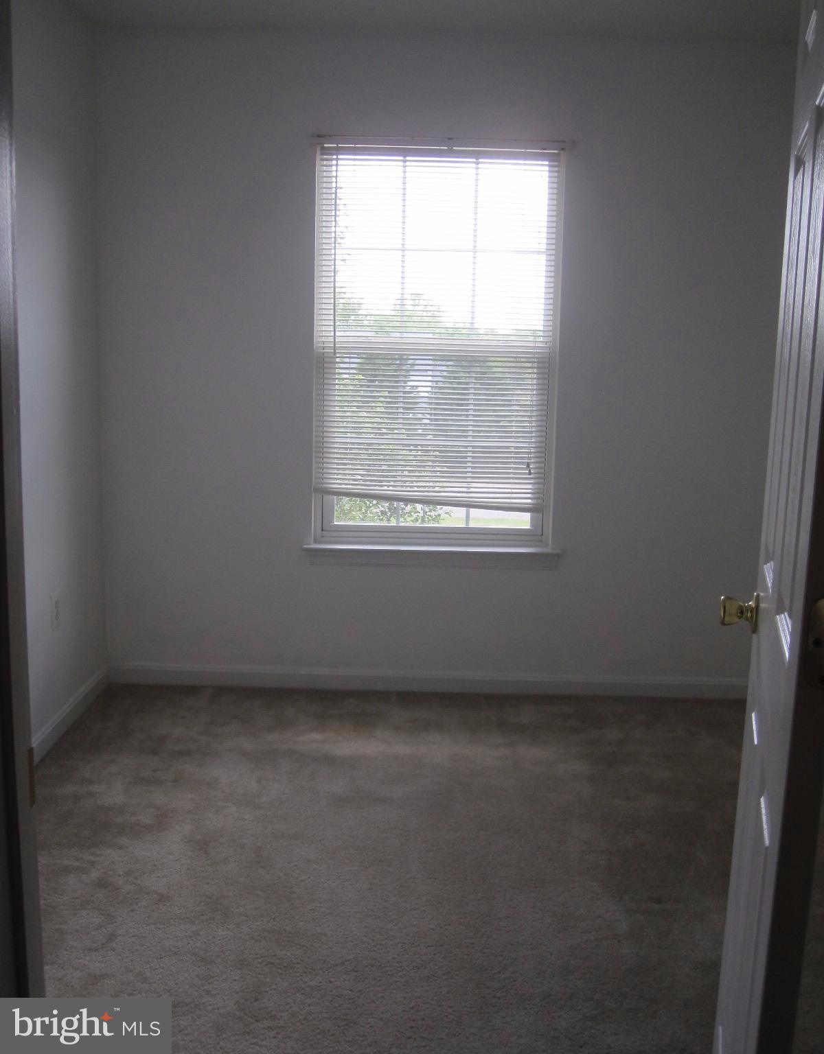 SHEFFIELD MANOR - Residential Lease