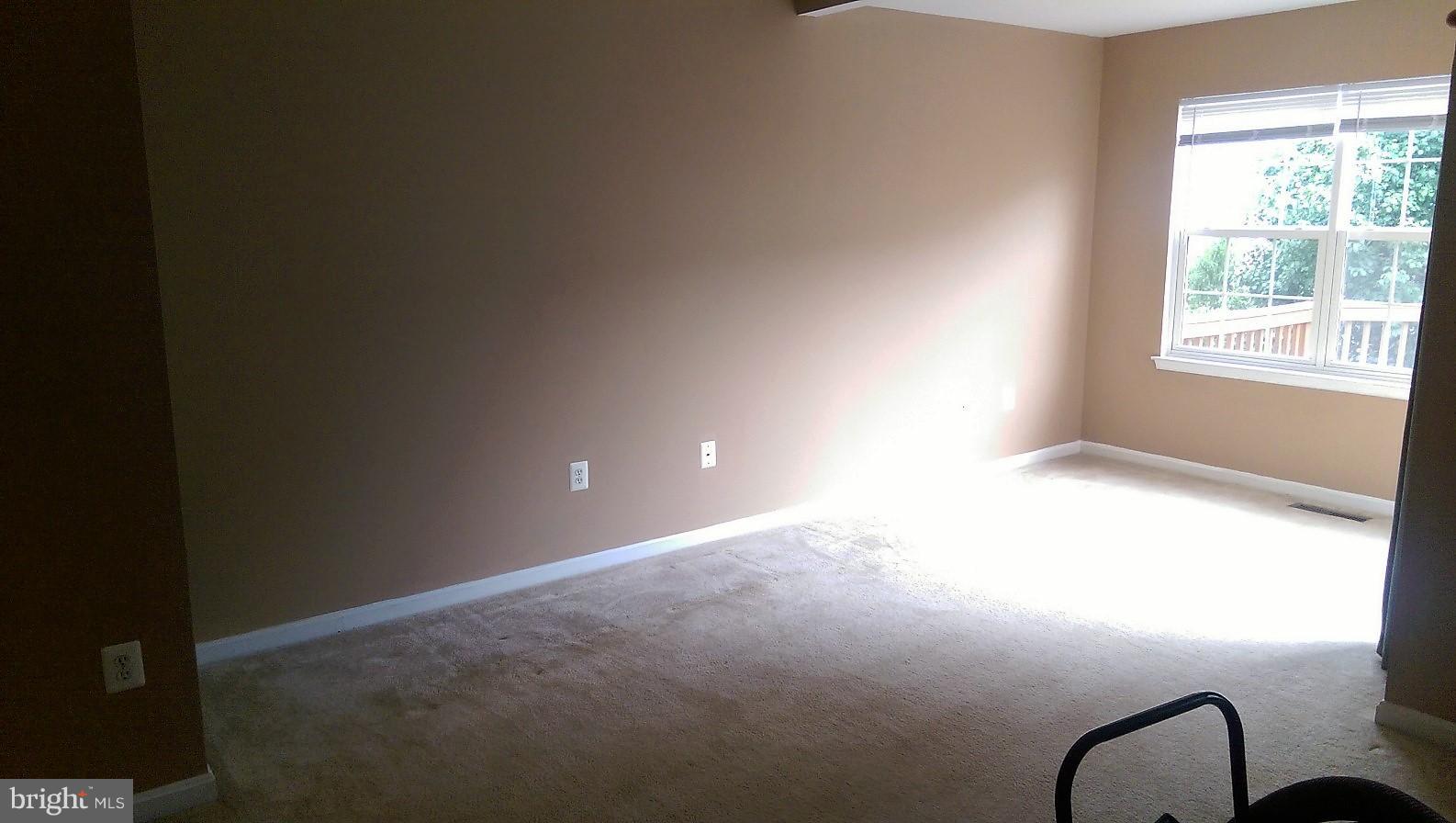 SHEFFIELD MANOR - Residential Lease