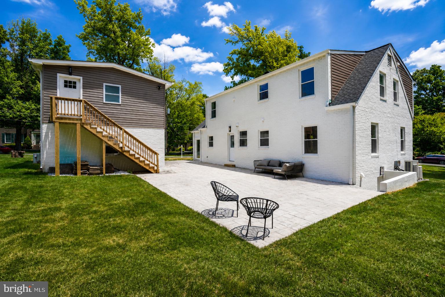 6420 SPRING TERRACE