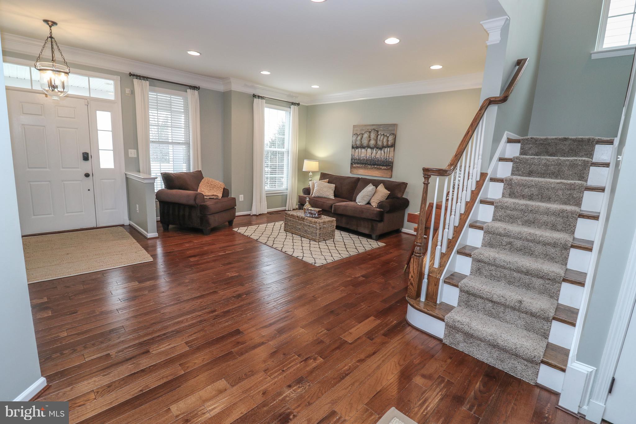 SOUTH RIDING - Residential