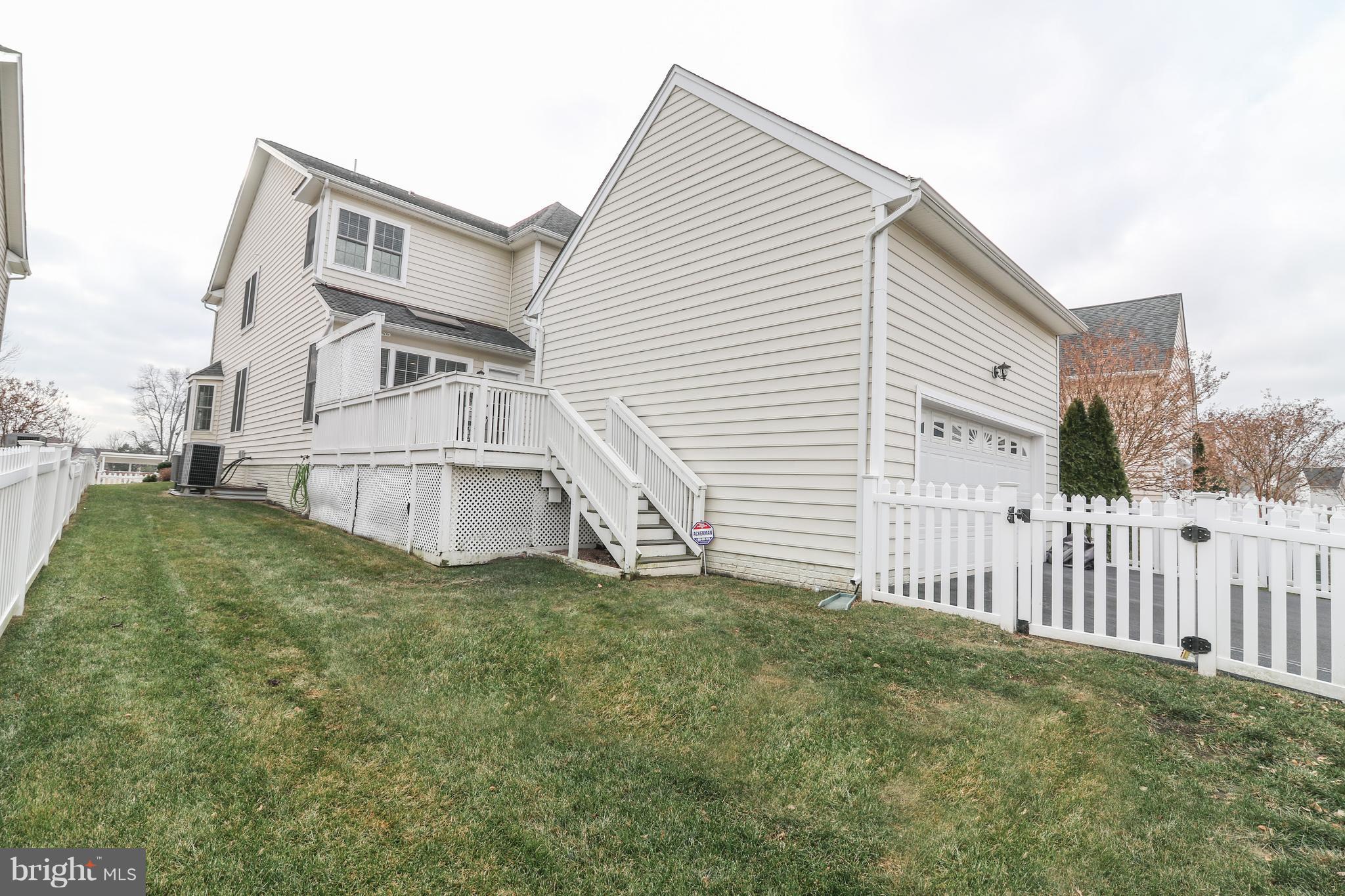 SOUTH RIDING - Residential