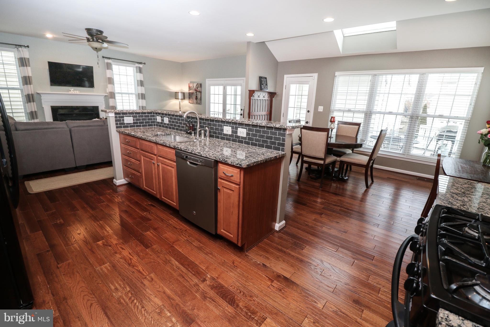 SOUTH RIDING - Residential