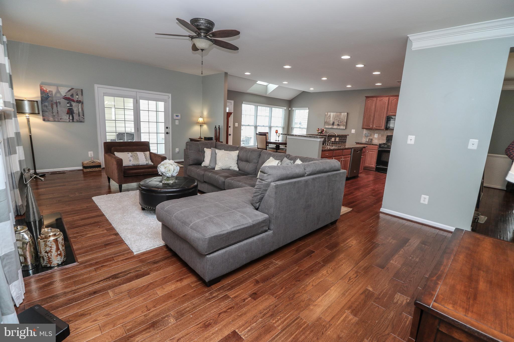 SOUTH RIDING - Residential