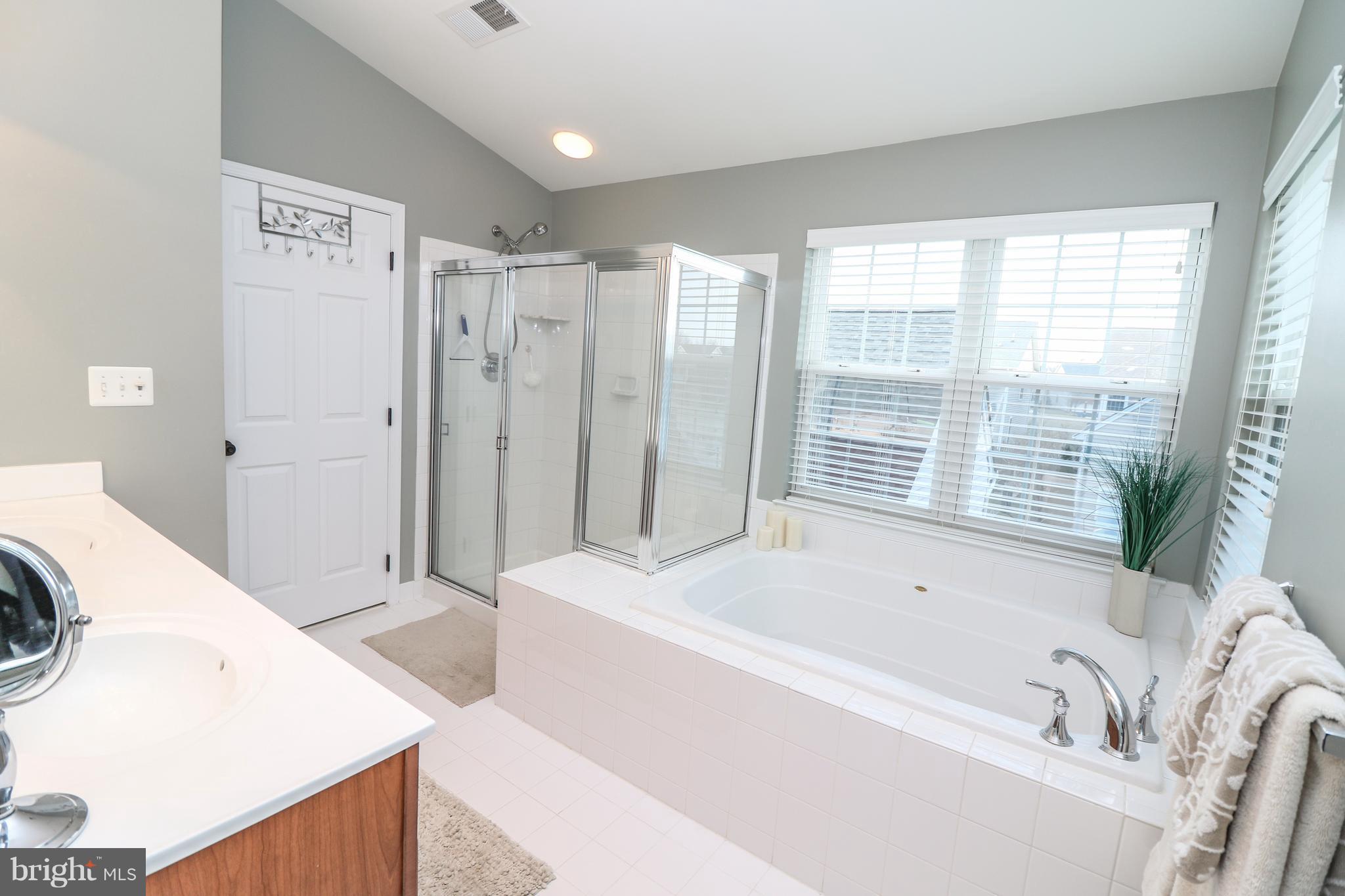 SOUTH RIDING - Residential