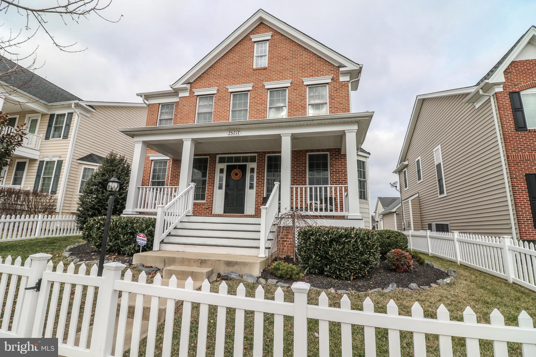 SOUTH RIDING - Residential