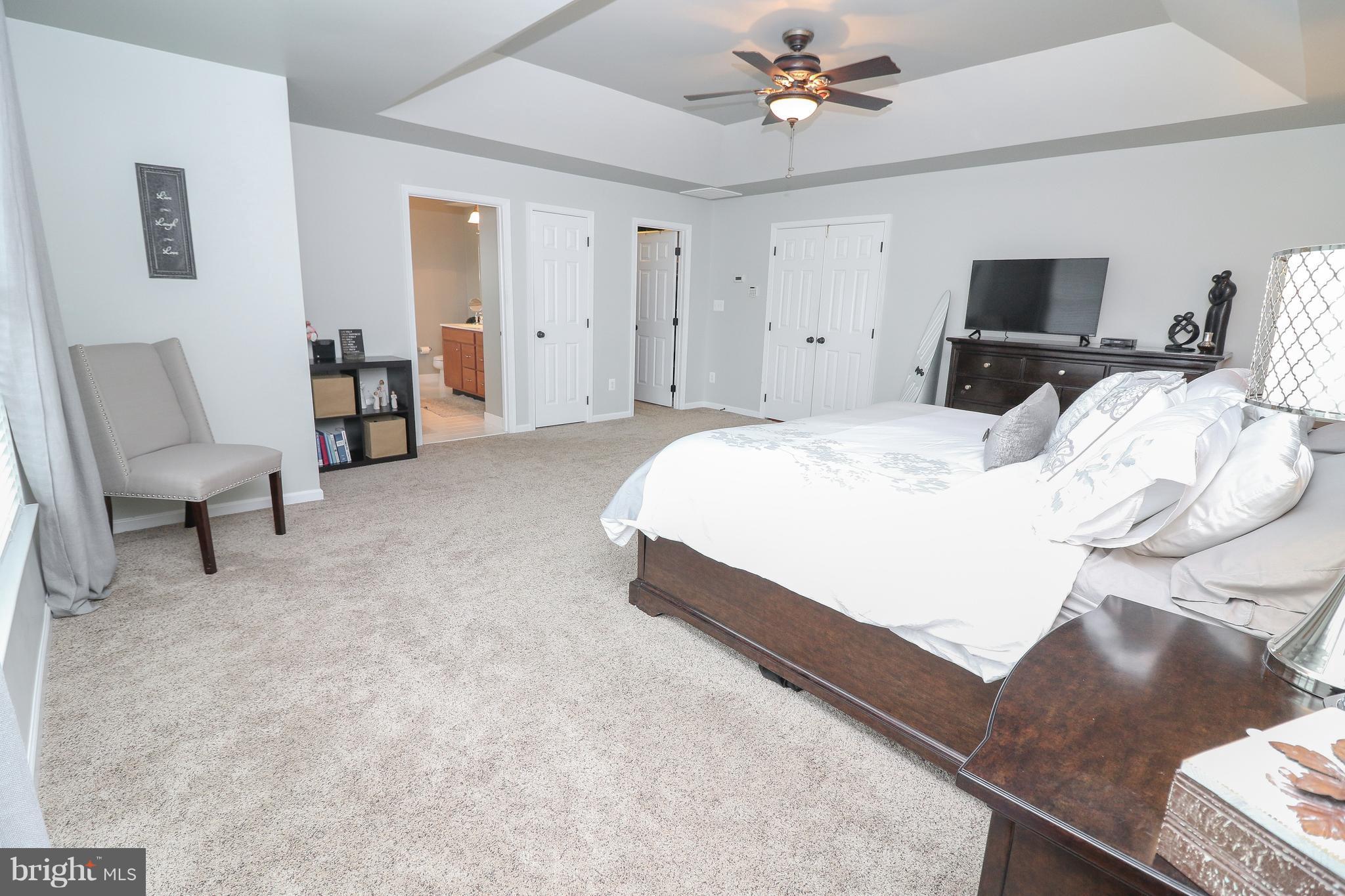 SOUTH RIDING - Residential