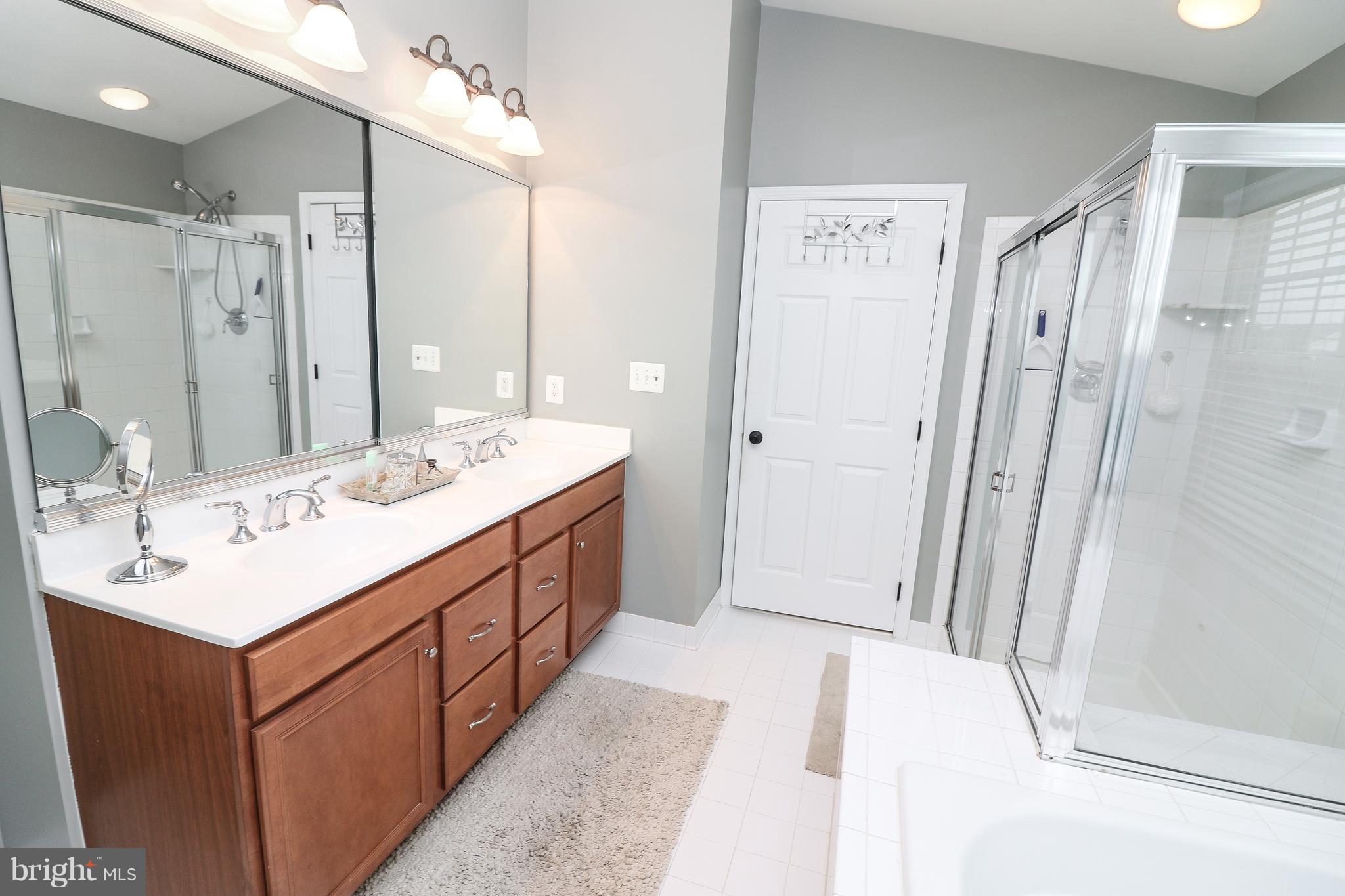 SOUTH RIDING - Residential