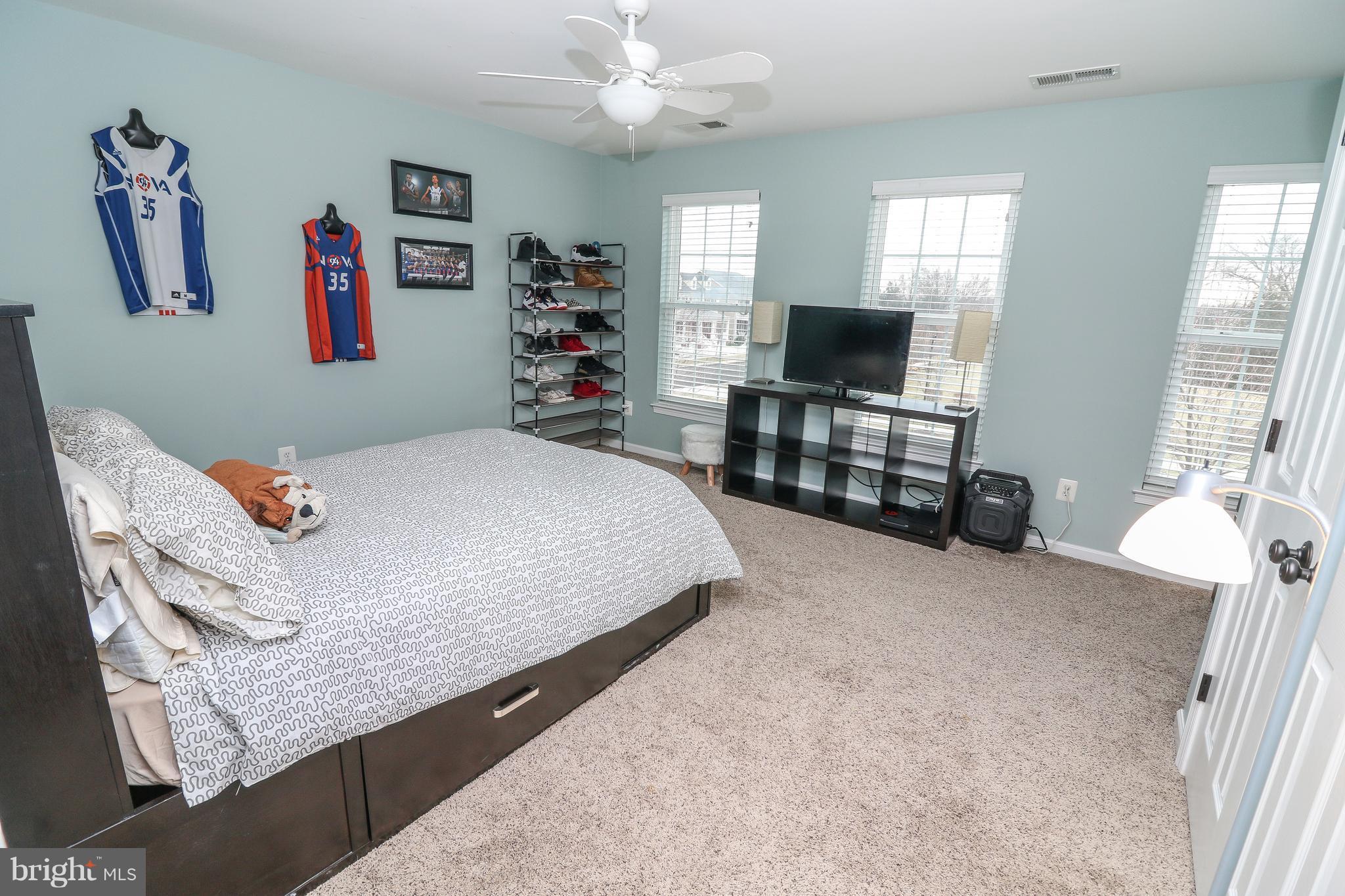 SOUTH RIDING - Residential