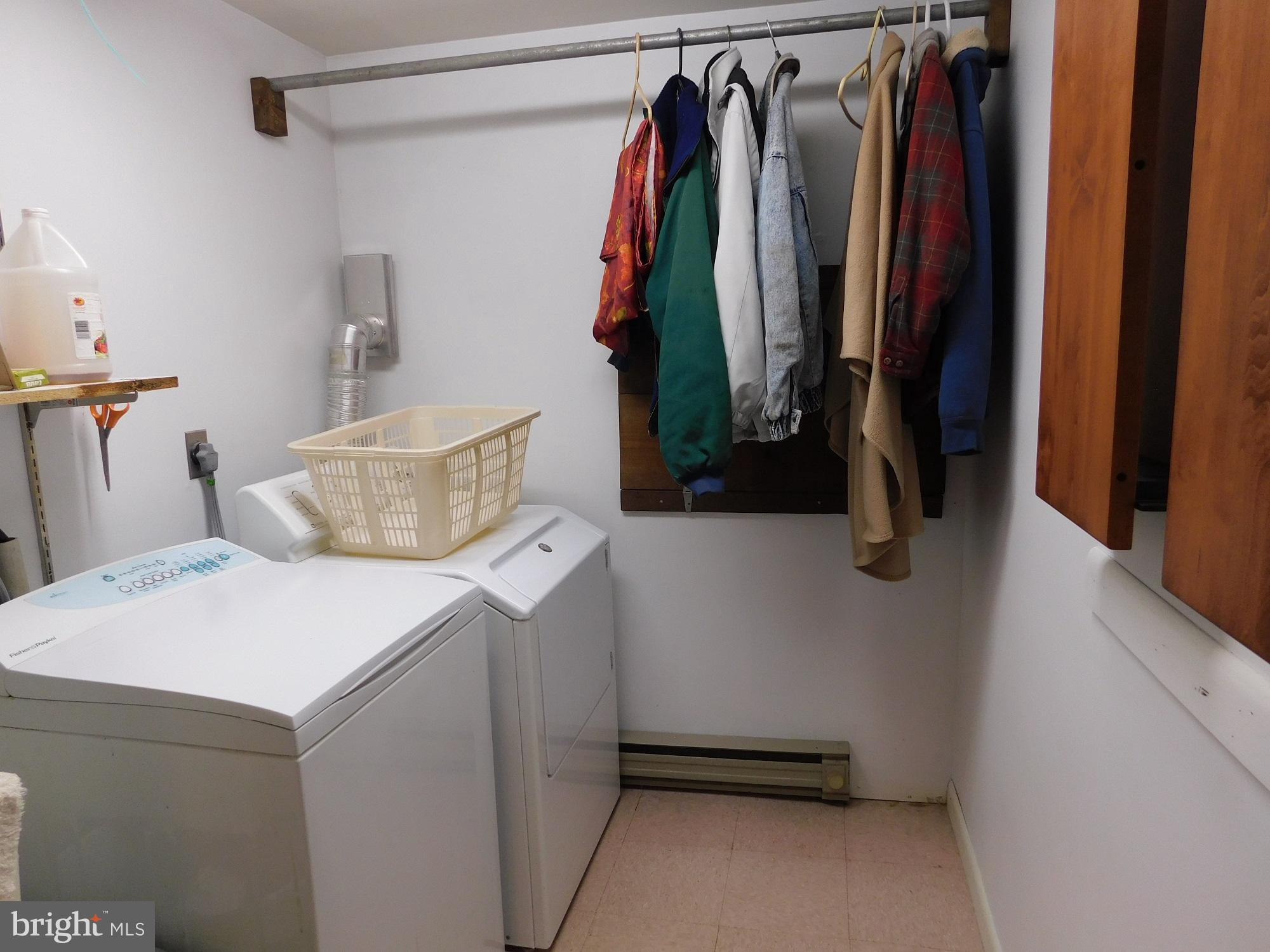 INDIAN HILL ESTATES - Residential